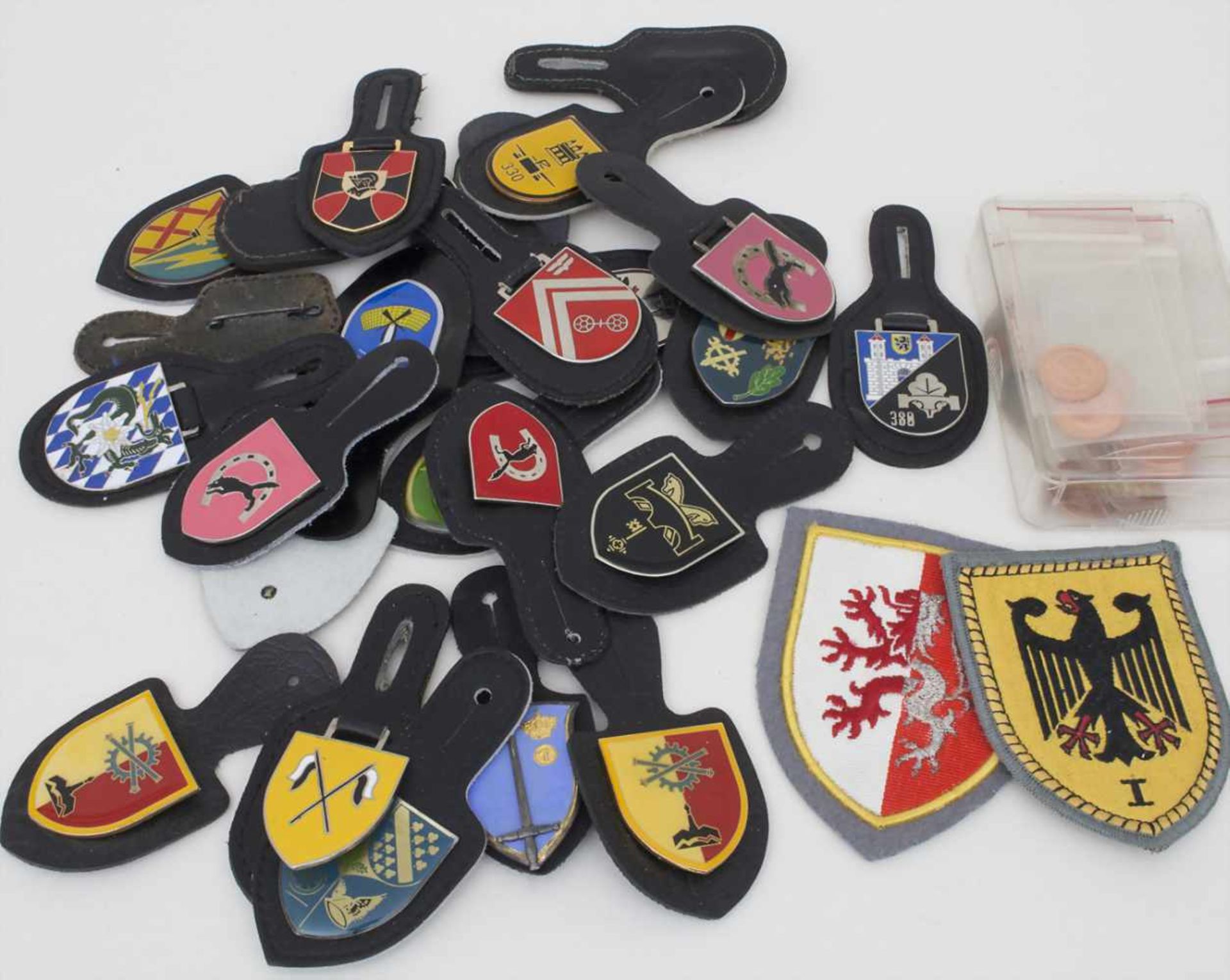 Sammlung von 25 Bundeswehr Verbandsabzeichen / A collection of 25 Bundeswehr Association