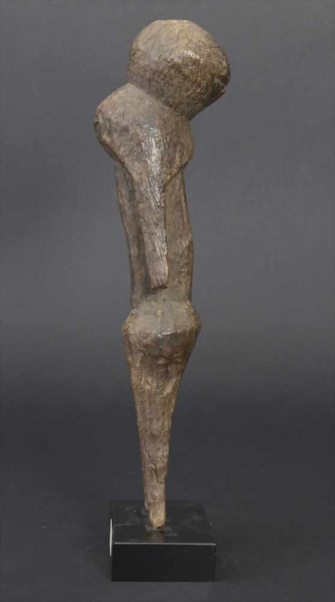 Schutzfigur, Moba, TogoMaterial: Holz, mit dunkelbrauner Gebrauchspatina, auf ebonisierte - Bild 6 aus 9