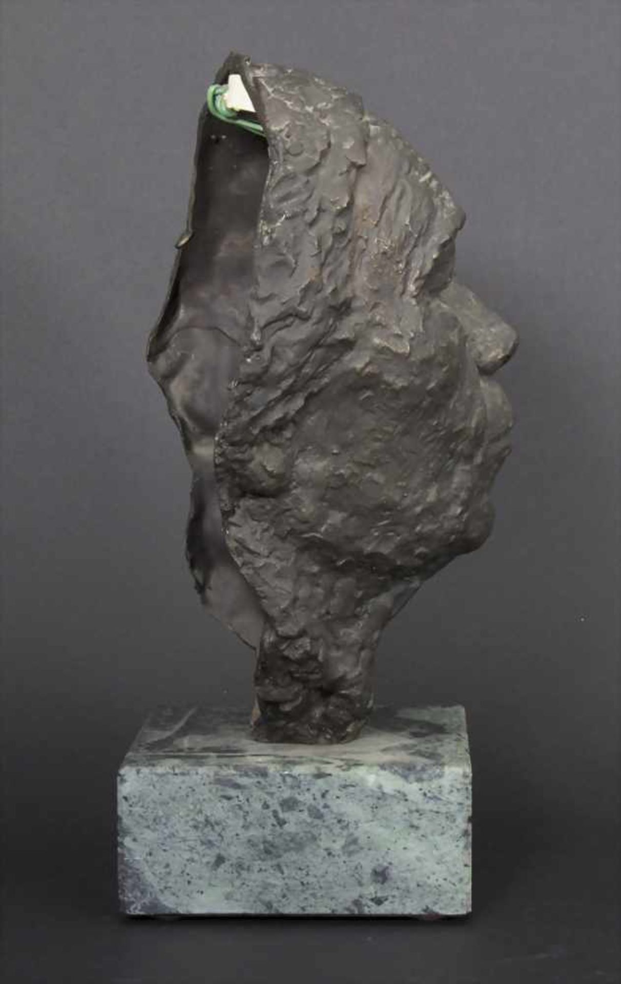 Edwin Scharff (1887-1955), Büste 'Käthe Kollwitz' / A bust 'Käthe Kollwitz'Technik: Bronze, - Bild 2 aus 7