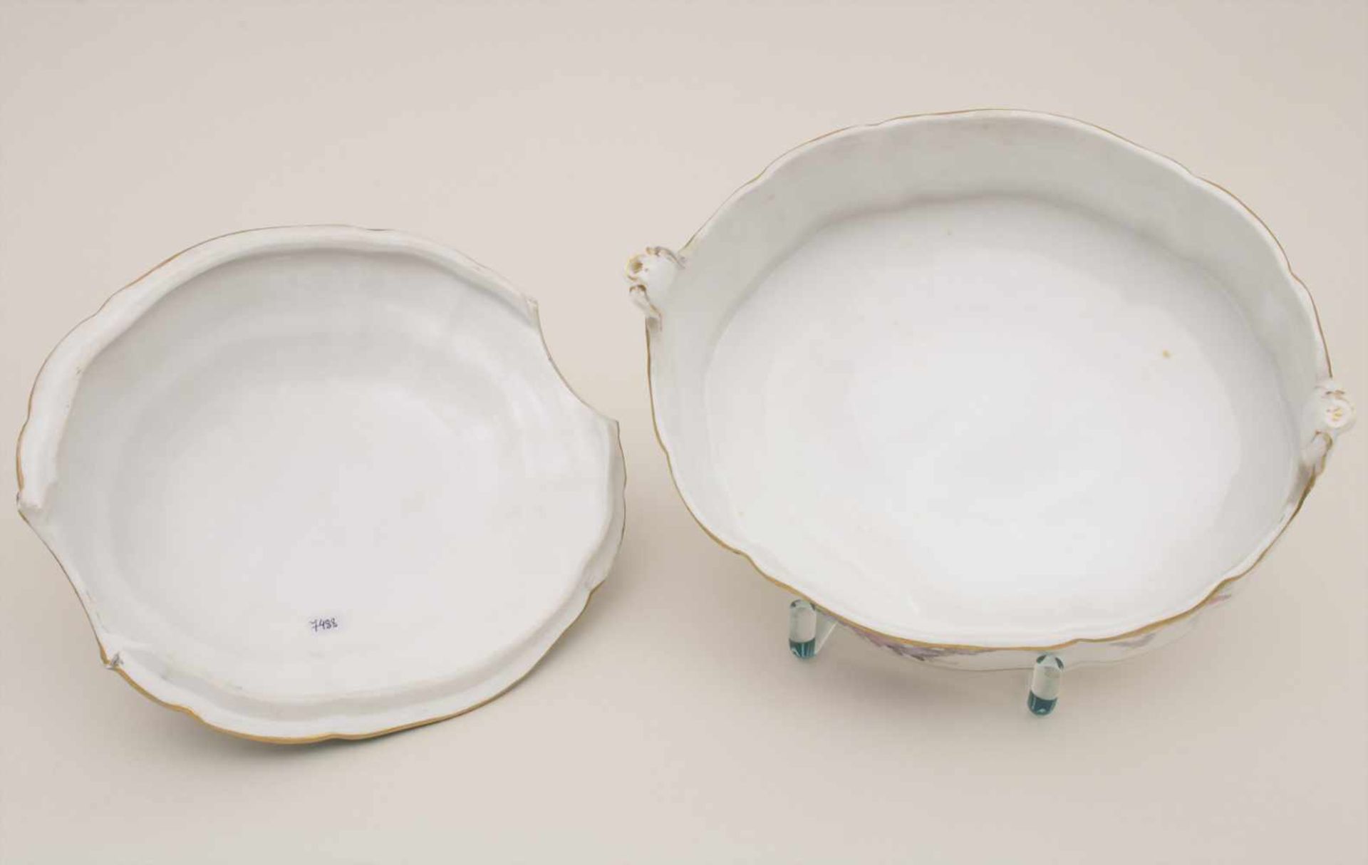 Terrine mit Zitronenknauf / A covered tureen with lemon-shaped handle, Nymphenburg, um 1900Material: - Image 7 of 9