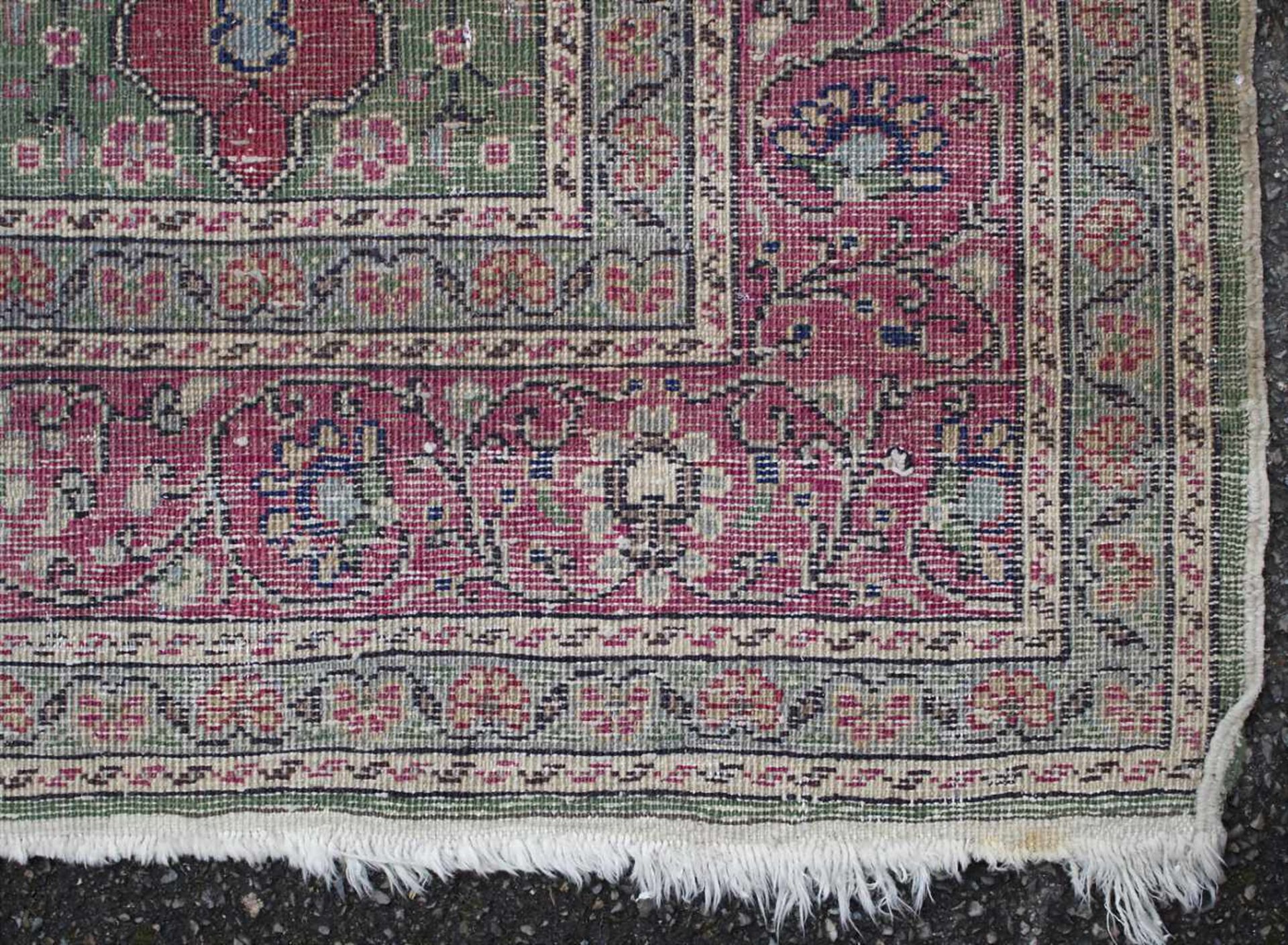 Orienttepppich mit Gebetsnischen / An oriental carpet with mihrabsMaterial: Wolle auf Baumwolle, - Image 8 of 11