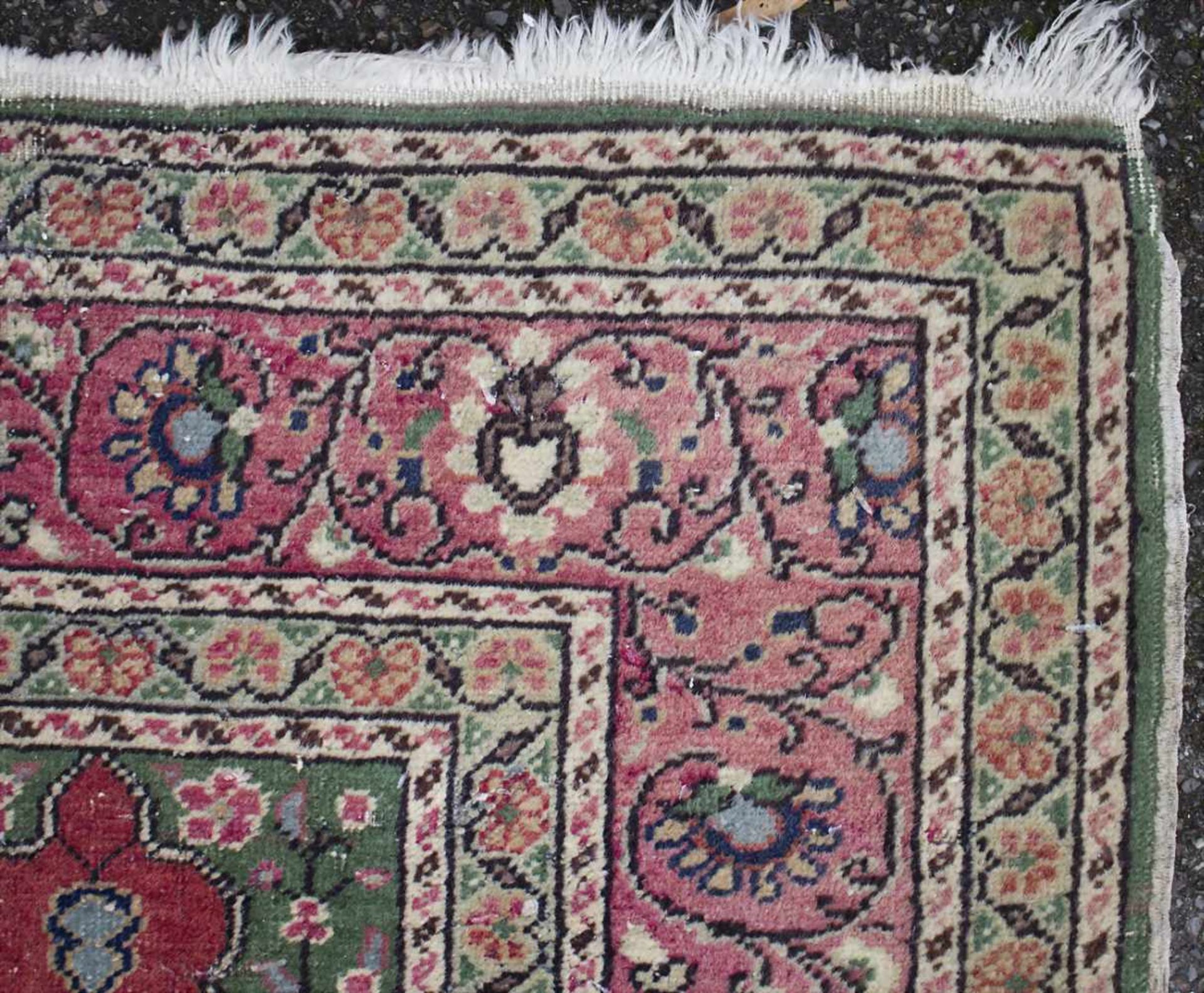 Orienttepppich mit Gebetsnischen / An oriental carpet with mihrabsMaterial: Wolle auf Baumwolle, - Image 10 of 11