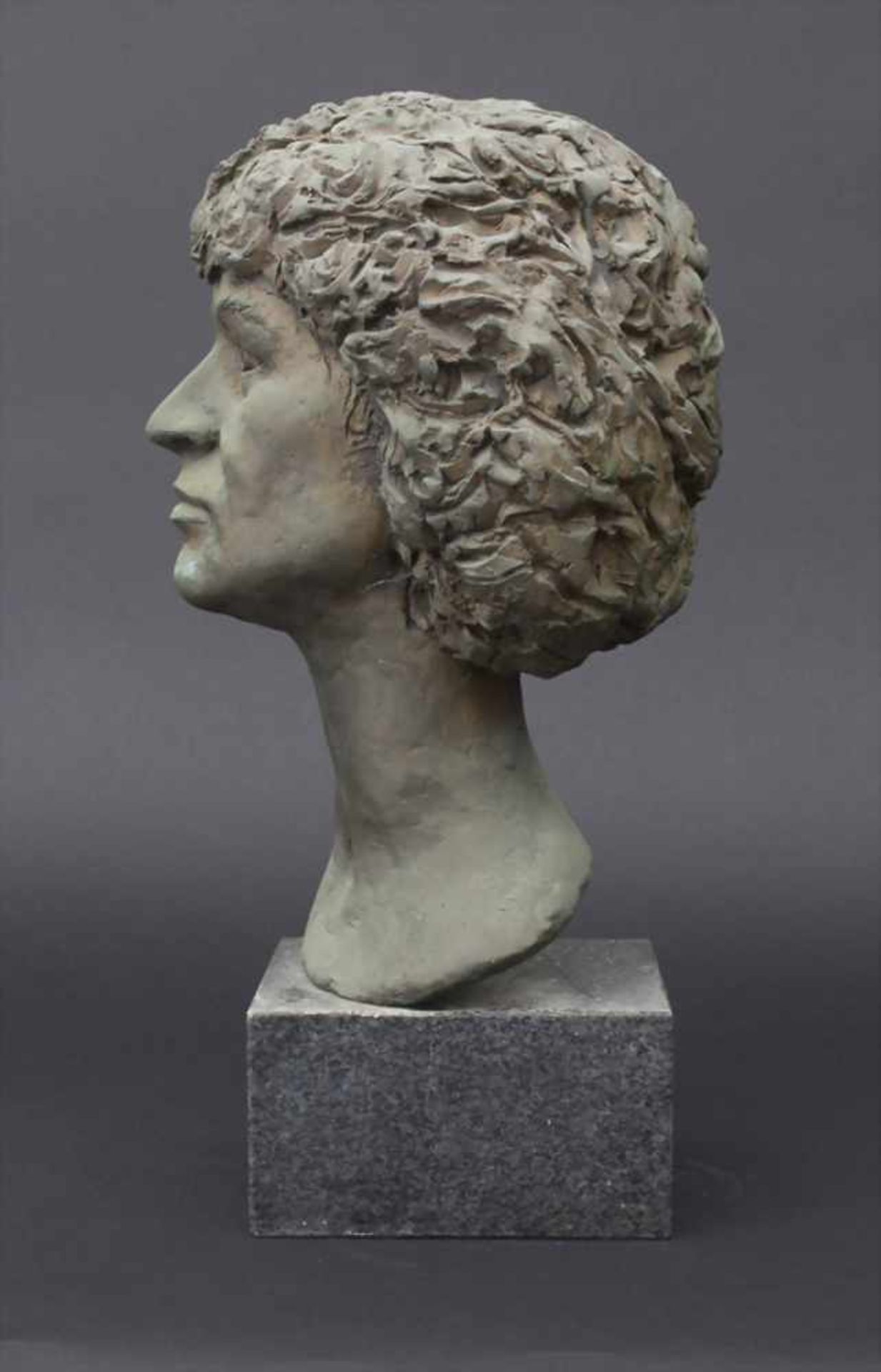 Peter Szabaces (20. Jh.), Frauenbüste 'Charlotte Beiser' / A female bust 'Charlotte Beiser' - Bild 5 aus 13