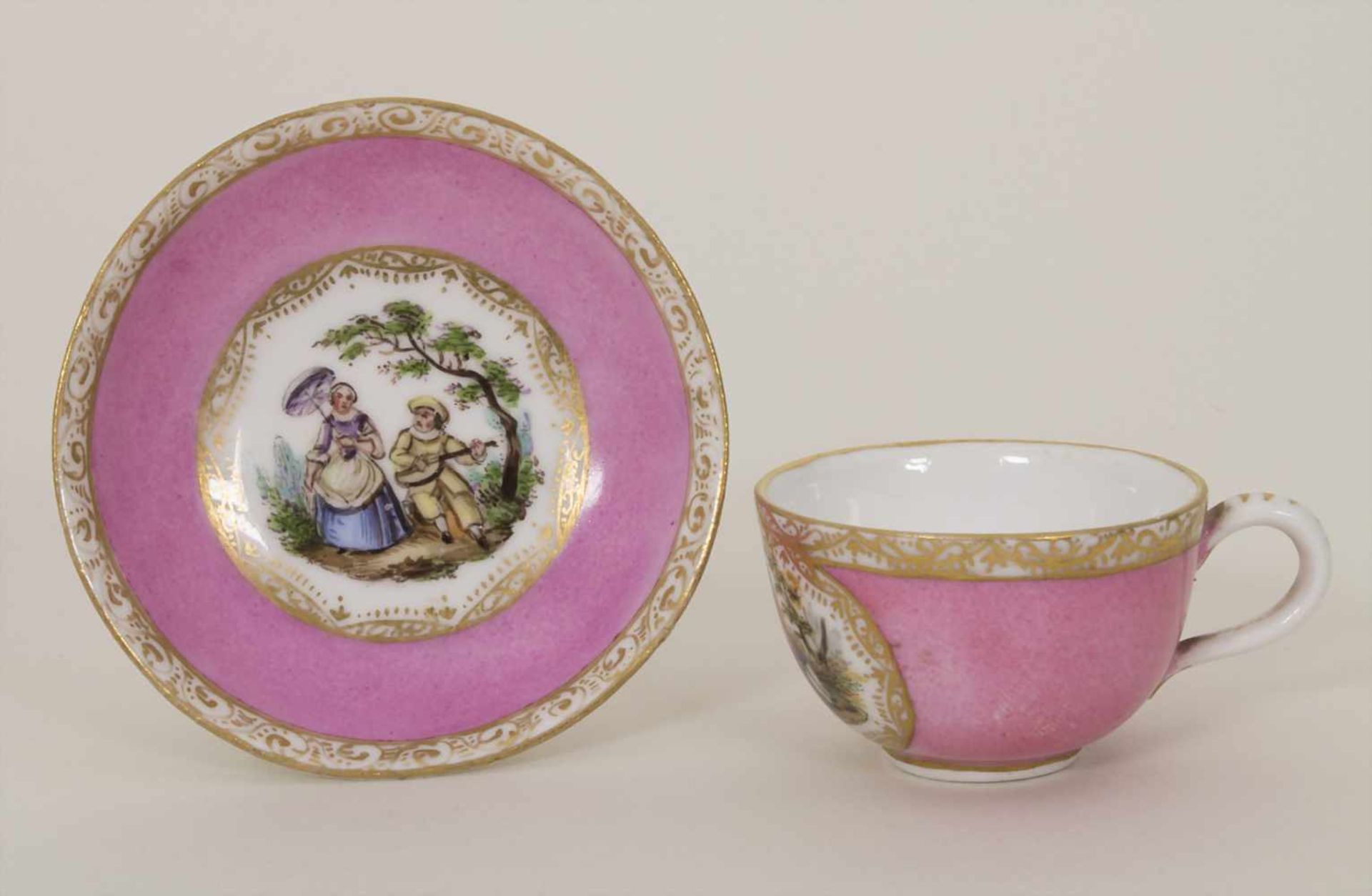 Miniatur Tasse und Untertasse mit galanten Szenen / A miniature cup and saucer with courteous - Bild 2 aus 3