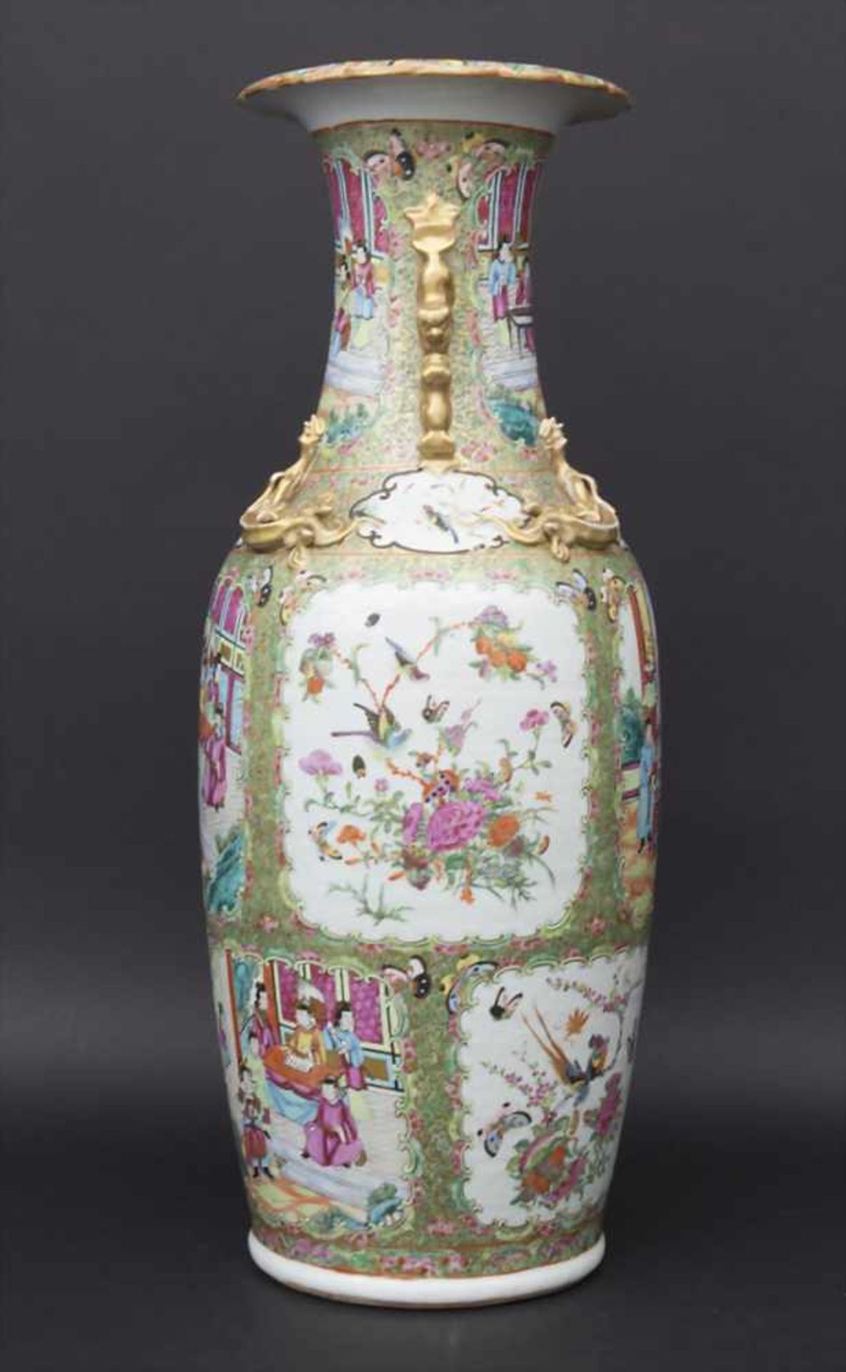 Porzellan Ziervase,'Famille Rose', China, 19. Jh.Material: Porzellan, polychrome Emailmalerei, - Bild 3 aus 29
