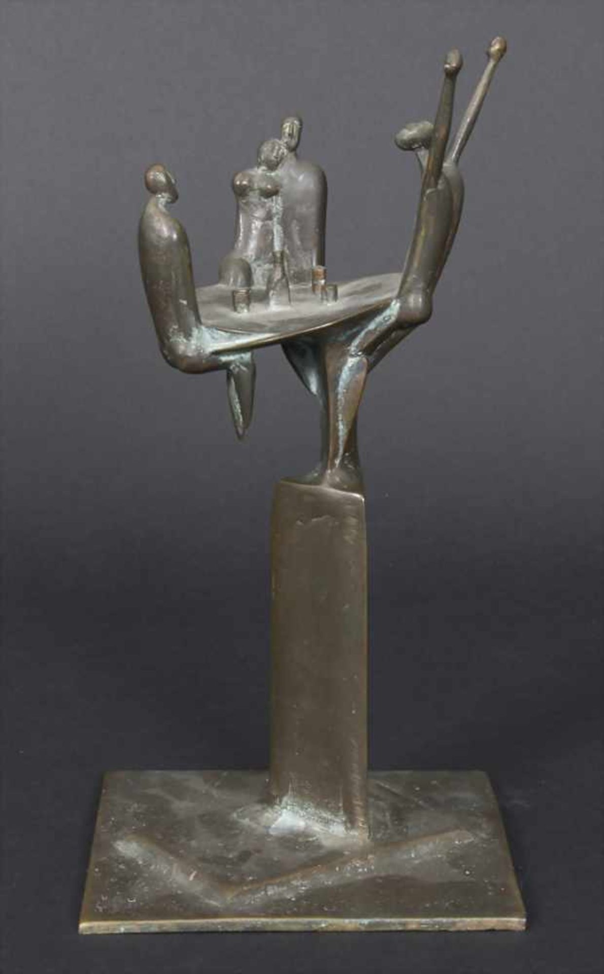 Karl Reidel (1927-2006), 'Figuren am Spieltisch' / 'Figures by the game table'Technik: Bronze,