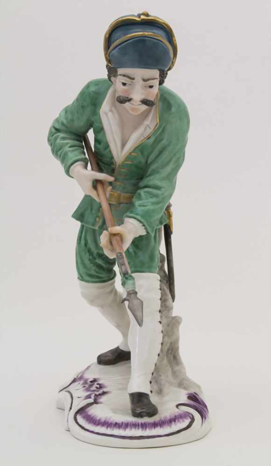 Jäger / A hunter, Nymphenburg, nach 1931Material: Porzellan, polychrom staffiert, Marke: blaue CT - Bild 2 aus 4