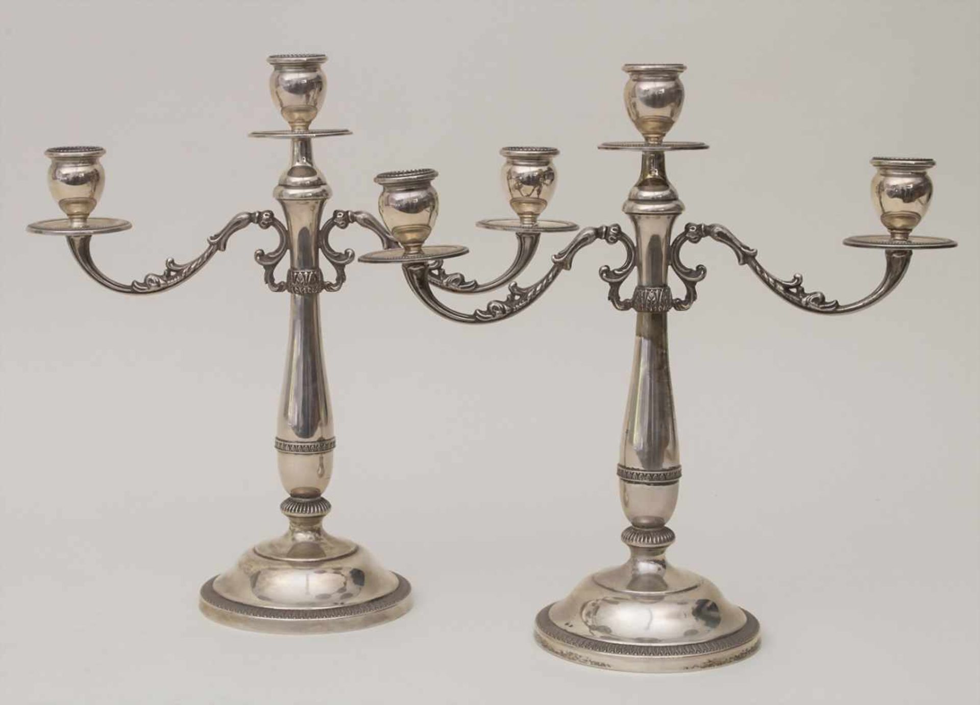 Paar Girandolen / A pair of silver girandoles, Alessandria, 20. Jh.Material: Silber,Punzierung: 800,