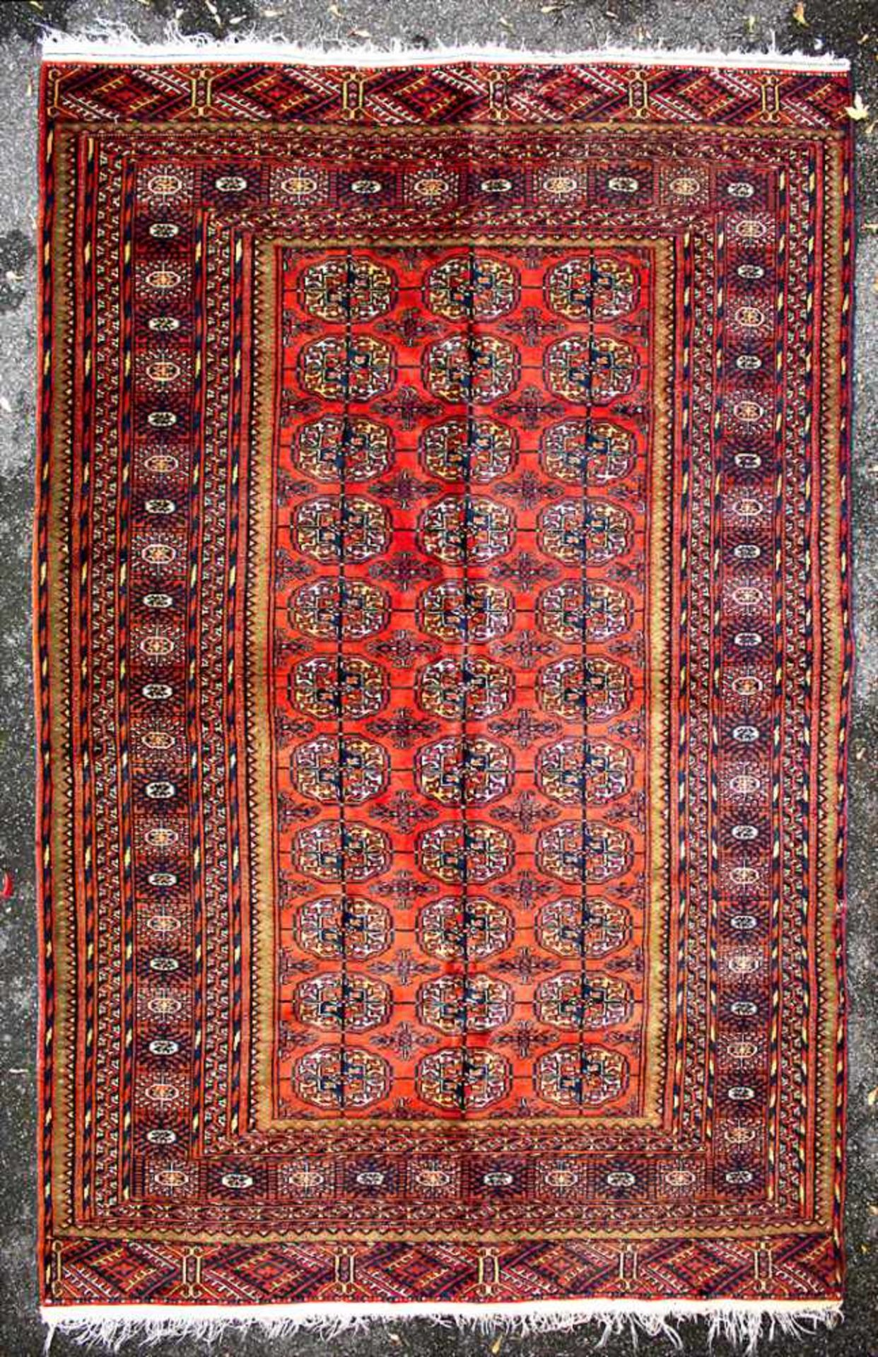 Orientteppich / An oriental carpetMaterial: Wolle auf Baumwolle, Maße: 256 x 160 cm, Zustand: