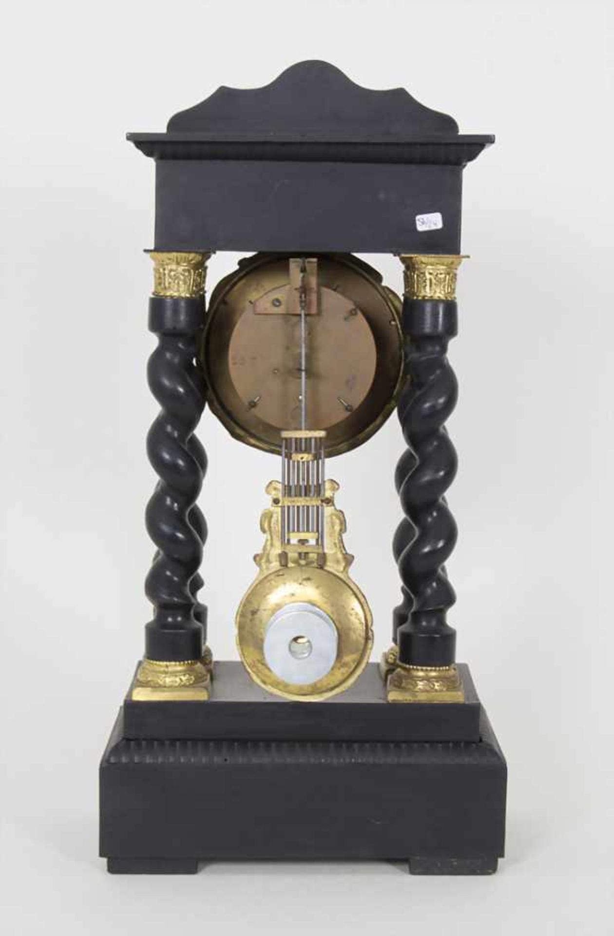 Louis-Philippe Pendule, Frankreich um 1900Gehäuse: Bronze vergoldet,Uhrwerk: Gehwerk mit - Image 3 of 6