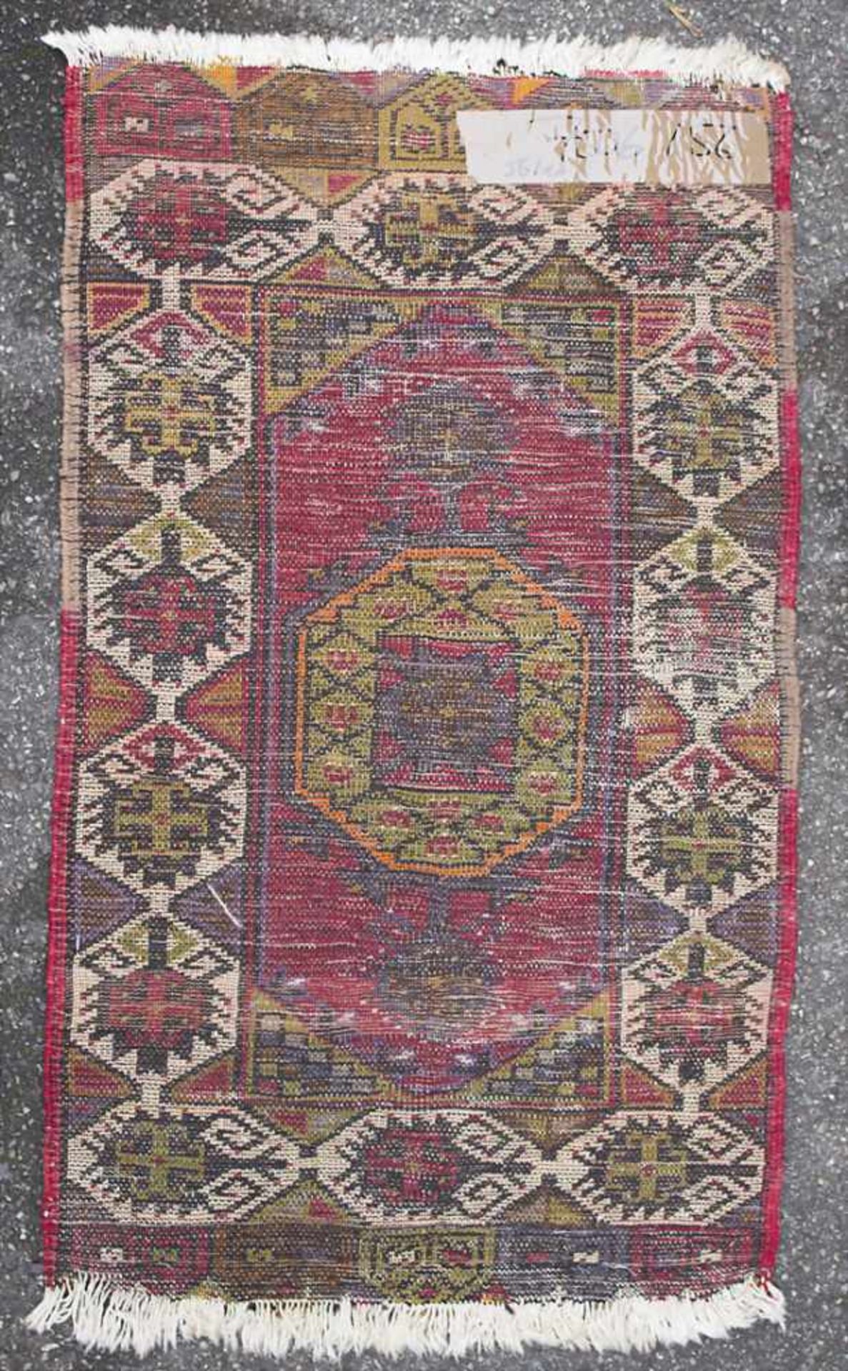 Orientteppich / An oriental carpetMaterial: Wolle auf Baumwolle, Maße: 88 x 49 cm, Zustand: gut, - Image 2 of 3
