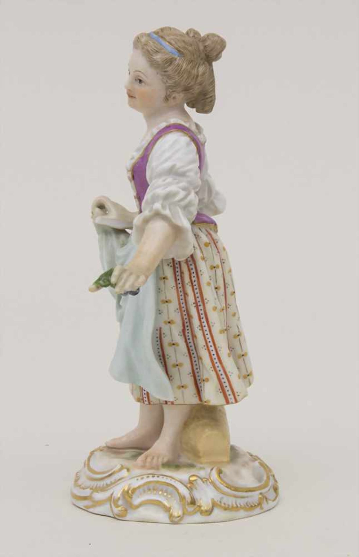 Gärtnerkind 'Mädchen mit Trauben' / A gardener child 'Girl with grapes', Meissen, um 1860Material: - Bild 3 aus 6