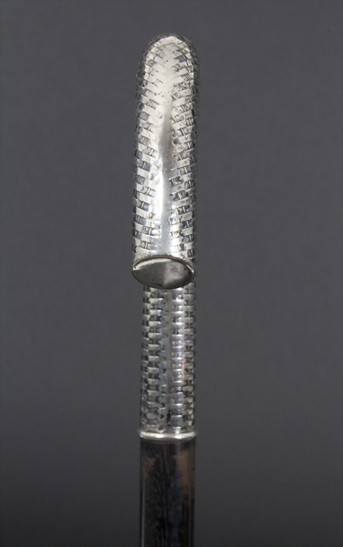 Gehstock mit Silbergriff 'Weidengeflecht' / A cane with silver handleMaterial: Hartholz, - Bild 3 aus 5