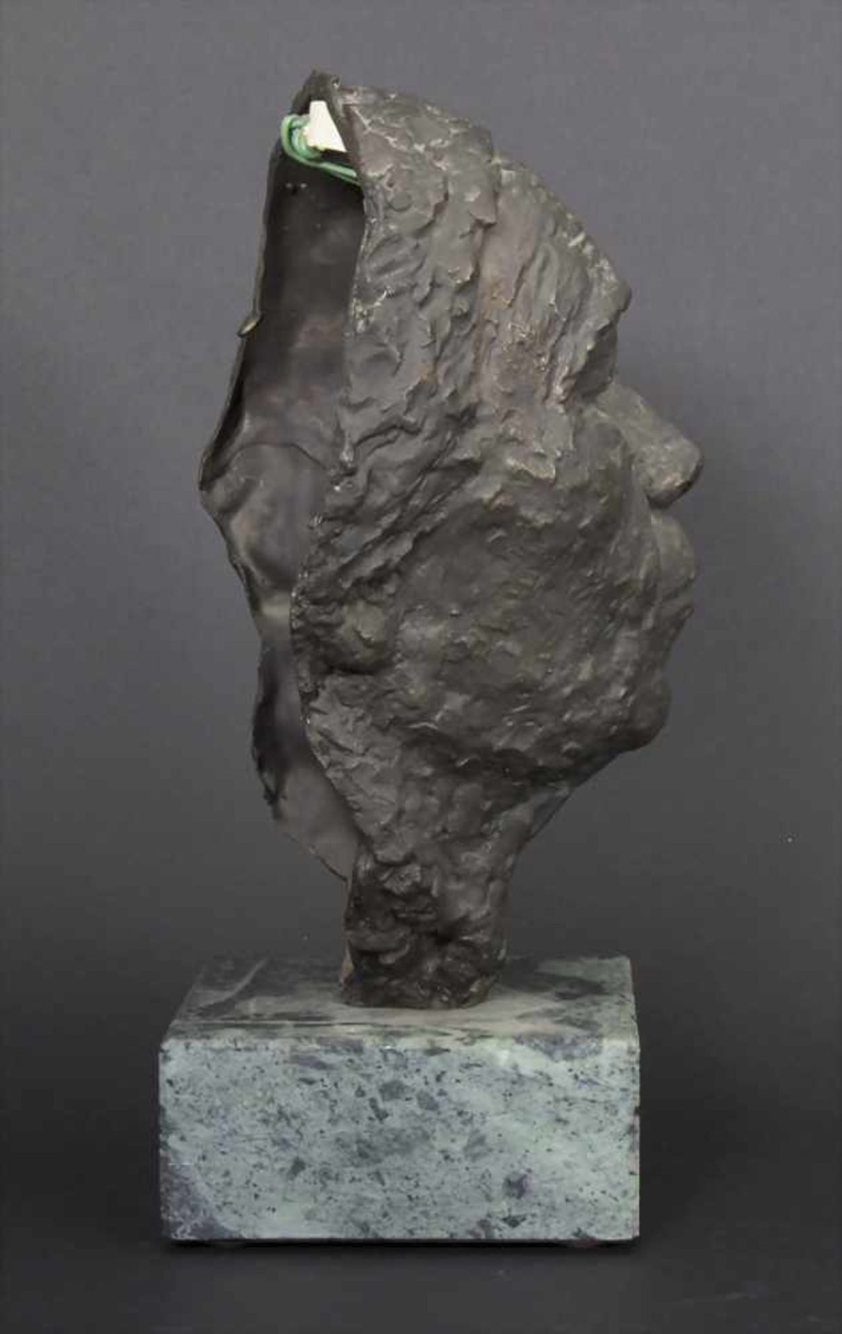 Edwin Scharff (1887-1955), Büste 'Käthe Kollwitz' / A bust 'Käthe Kollwitz'Technik: Bronze, - Bild 3 aus 7