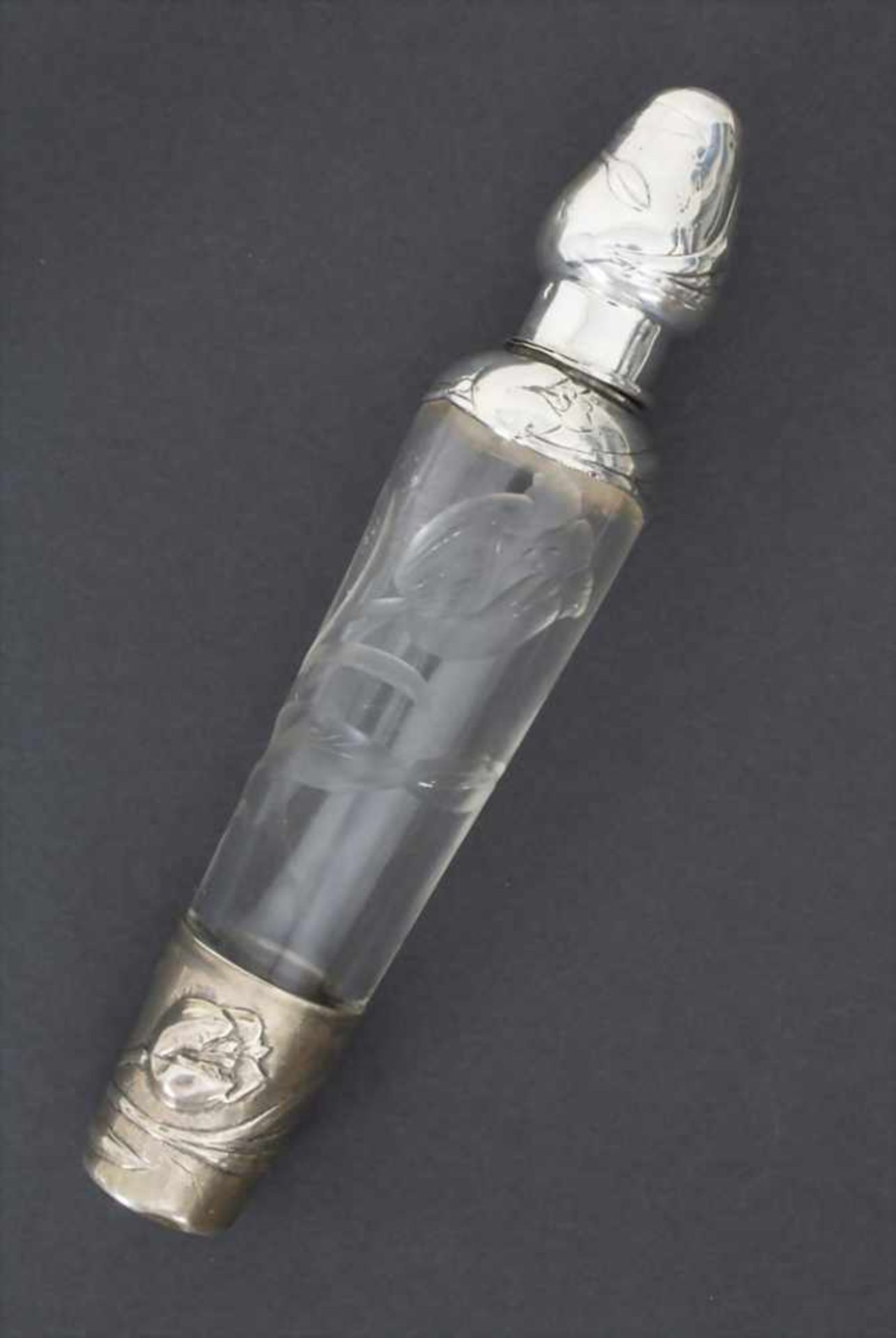 Jugendstil Flakon mit Silbermontur / An Art Nouveau perfume bottle with silver mount, Charles