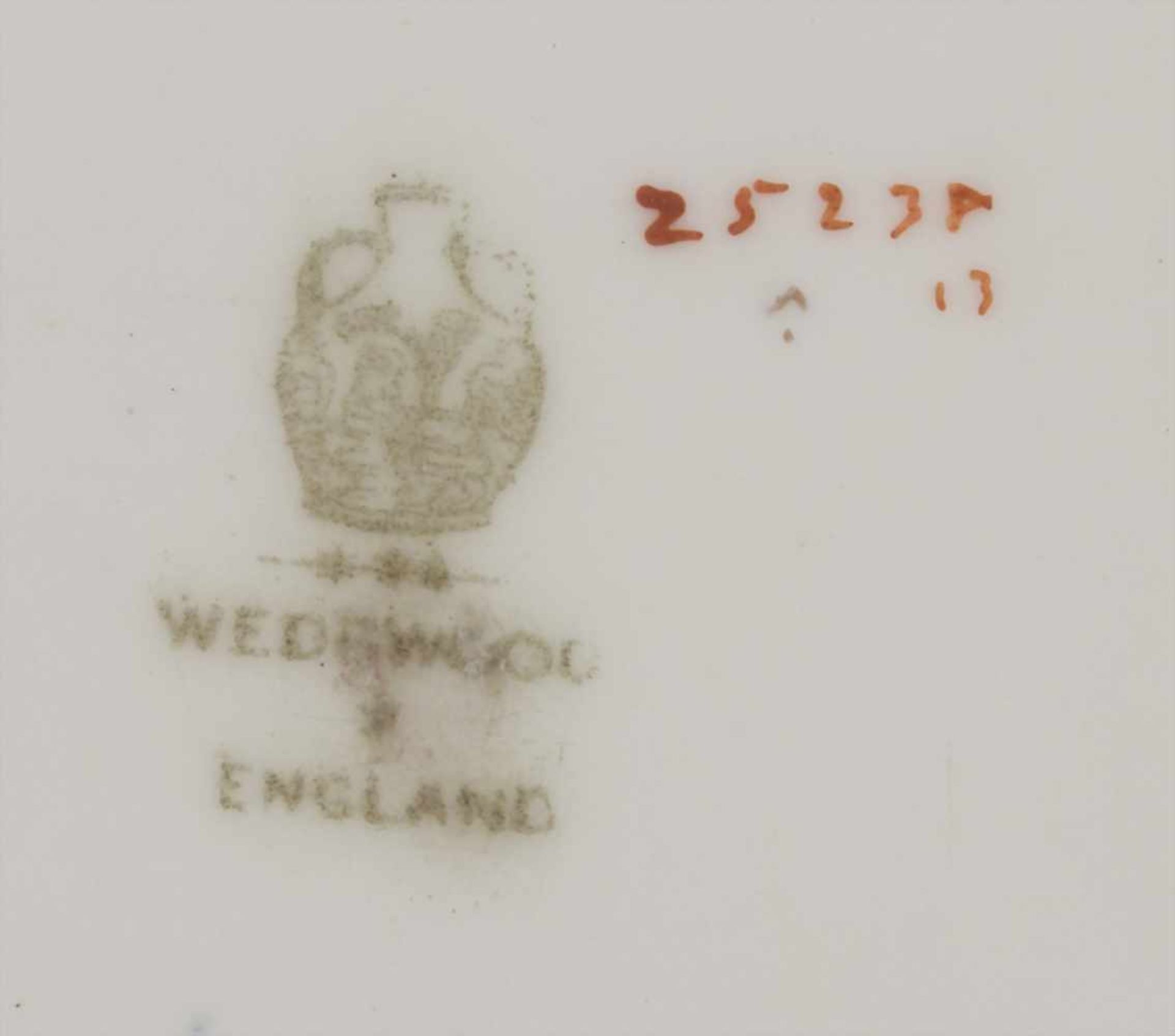 3tlg. Schreibtischset / A 3-pieces writing set, Wedgwood, 1919Material: Porzellan, farbig staffiert, - Bild 6 aus 6