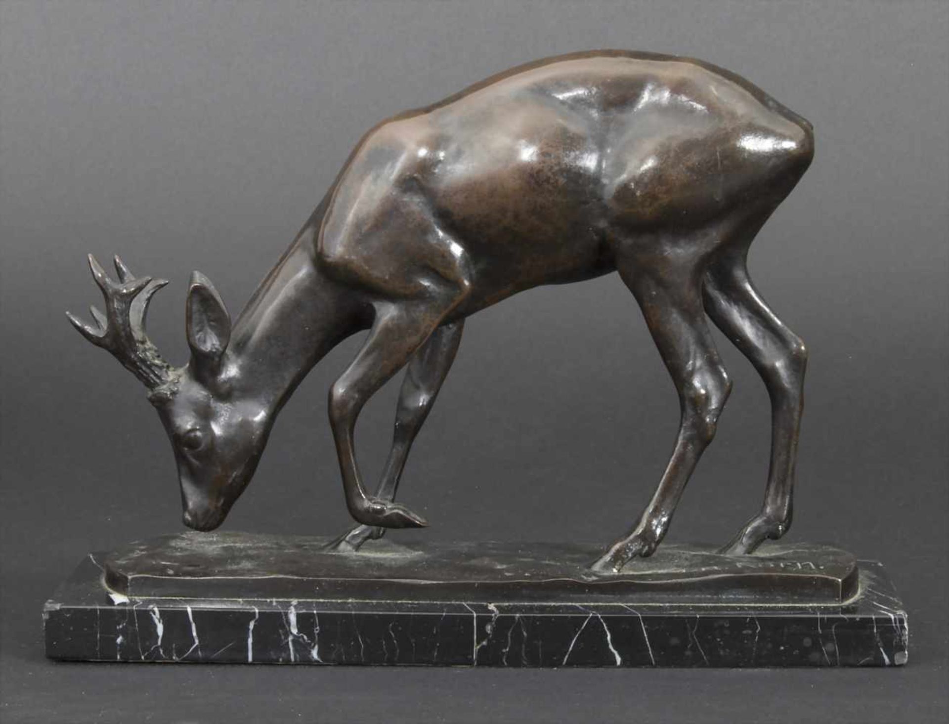 Johann Robert Korn (1873-1921), Tierfigur 'Hirsch' / An animal figure 'deer'Technik: Bronze,