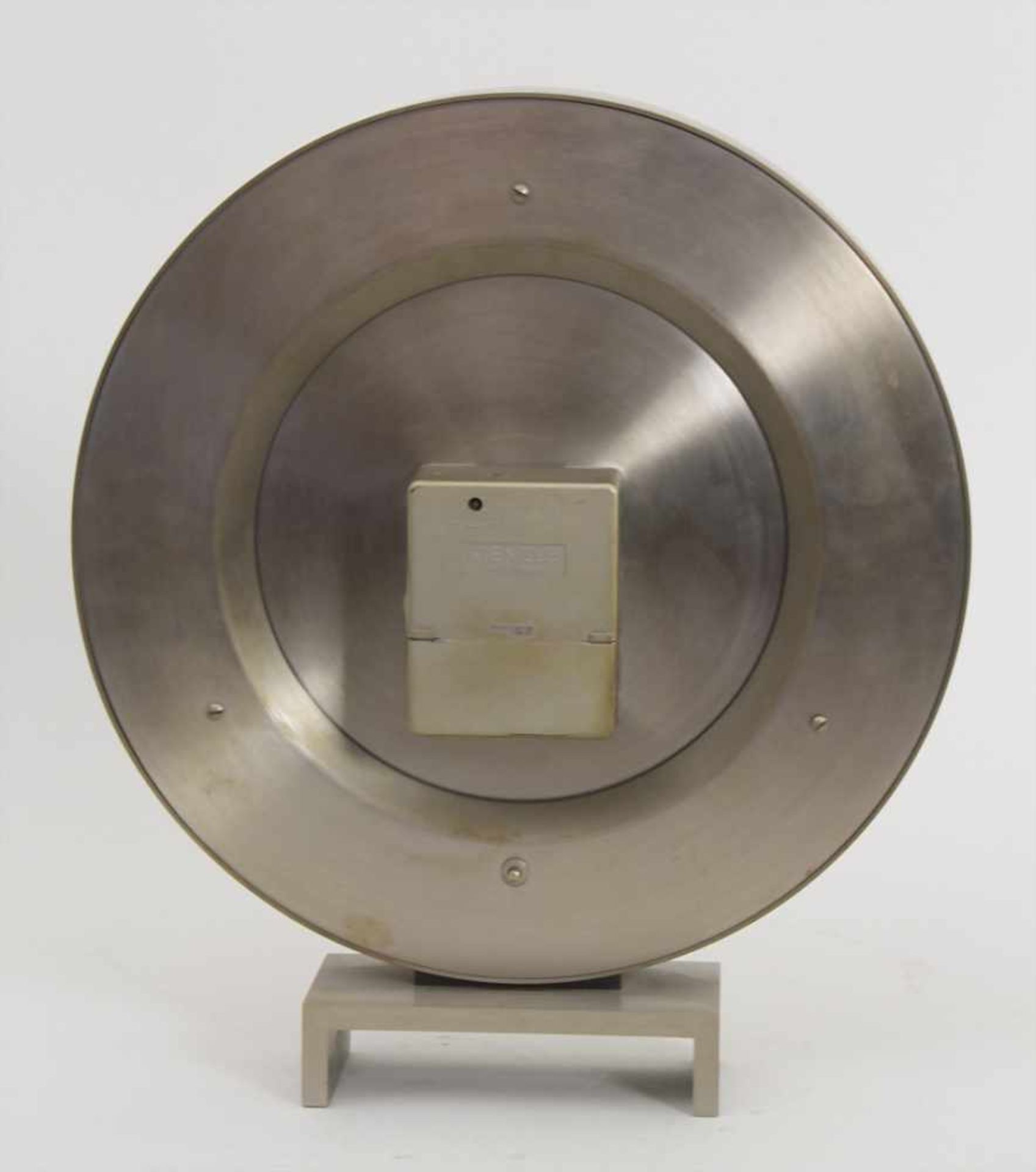 Weltzeituhr / A world clock, Kienzle, um 1960Gehäuse: Metall, gebürstet,Hersteller: Kienzle, - Image 2 of 2