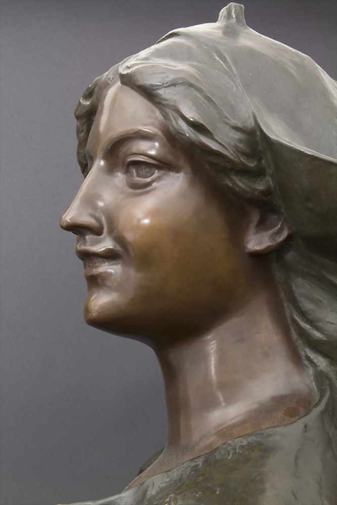 Jef LAMBEAUX (1852-1908), Mädchenbüste / A young girl bustTechnik: Bronze, patiniert, Signatur: - Bild 10 aus 11
