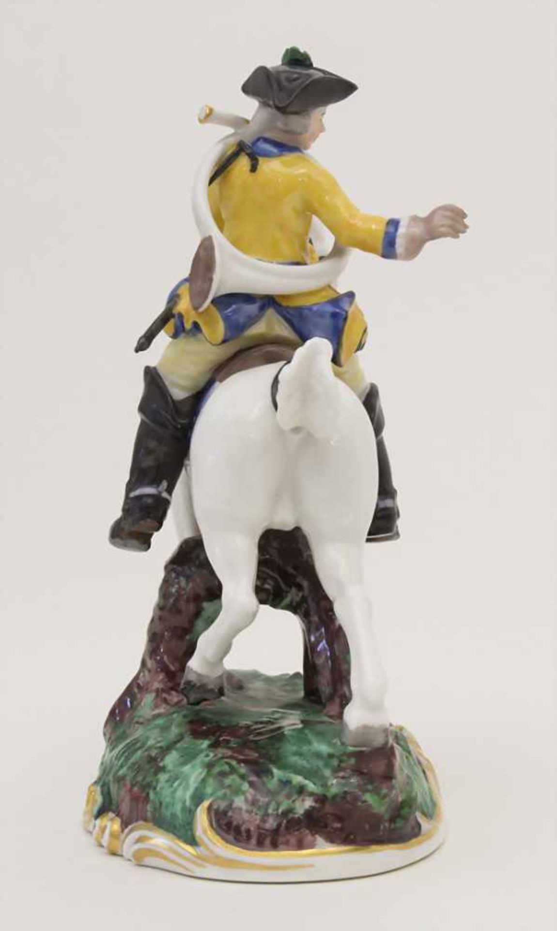 Reitender Jäger / A riding hunter, Nymphenburg, nach 1941Material: Porzellan, polychrom staffiert, - Bild 4 aus 7