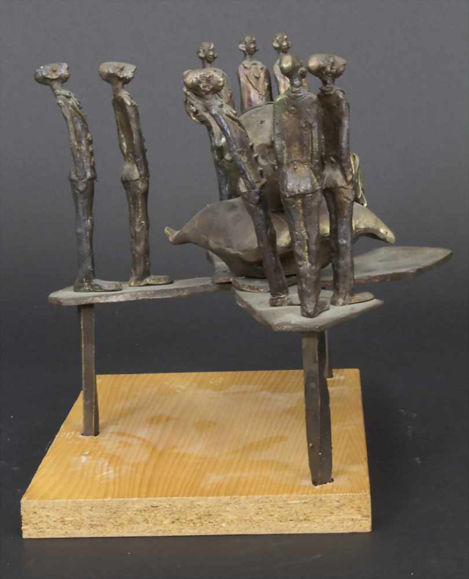 Karl Reidel (1927-2006) (Zuschreibung / Attributed), Figurengruppe 'Männer mit großem - Bild 4 aus 9