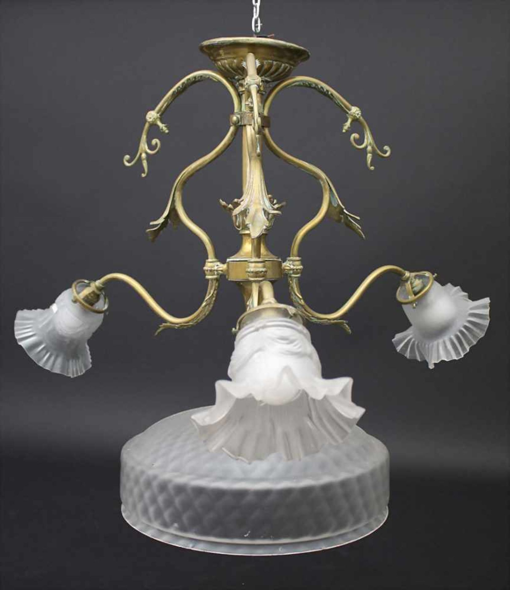 Deckenlampe / A ceiling lamp, um 1900Material: Bronze, satinierte Glasschirme, 4-lichtig,