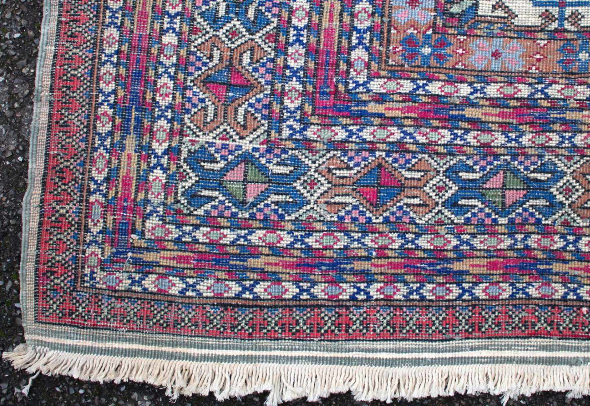 Großer Orientteppich / A large oriental carpetMaterial: Wolle auf Baumwolle, Naturfarben, Maße: - Image 7 of 9