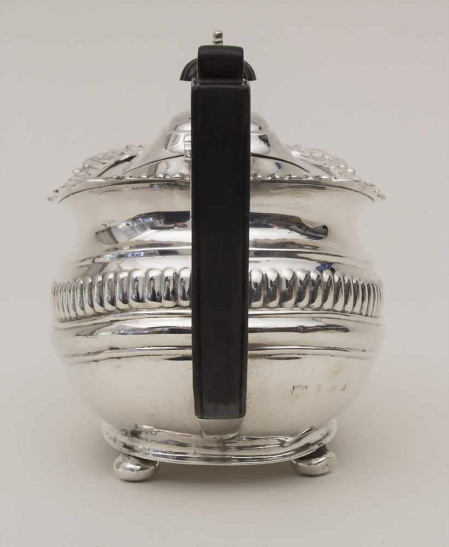 Teekanne / A silver tea pot, S. Blanckensee & Son, Ltd., Birmingham, 1942Material: Silber, - Image 3 of 8