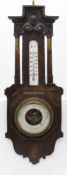 Wandbarometerdeutsch um 1915, geschnitztes Eichenbrett mit Thermometer u. Barometer, 67 x 24 cm