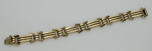 Armband585er GG, 32,3 g, eckige breite Kettenglieder, Steckverschluß mit Sicherungsacht, L. 19,5 cm