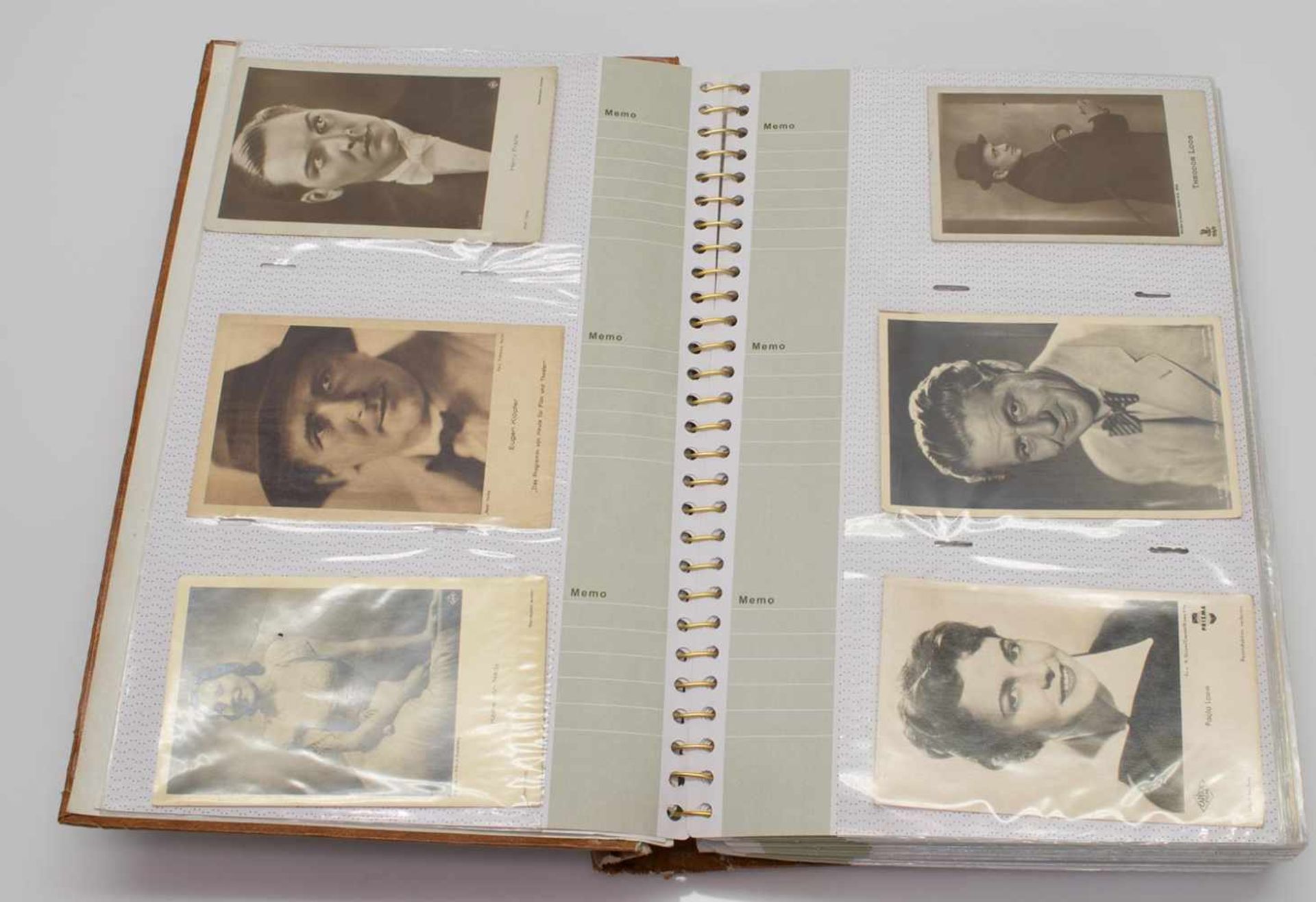 AlbumFilmpostkarten mit Schauspielern der 1930er-1960er Jahre, vorwiegend UFA/ Progress/ Rosa