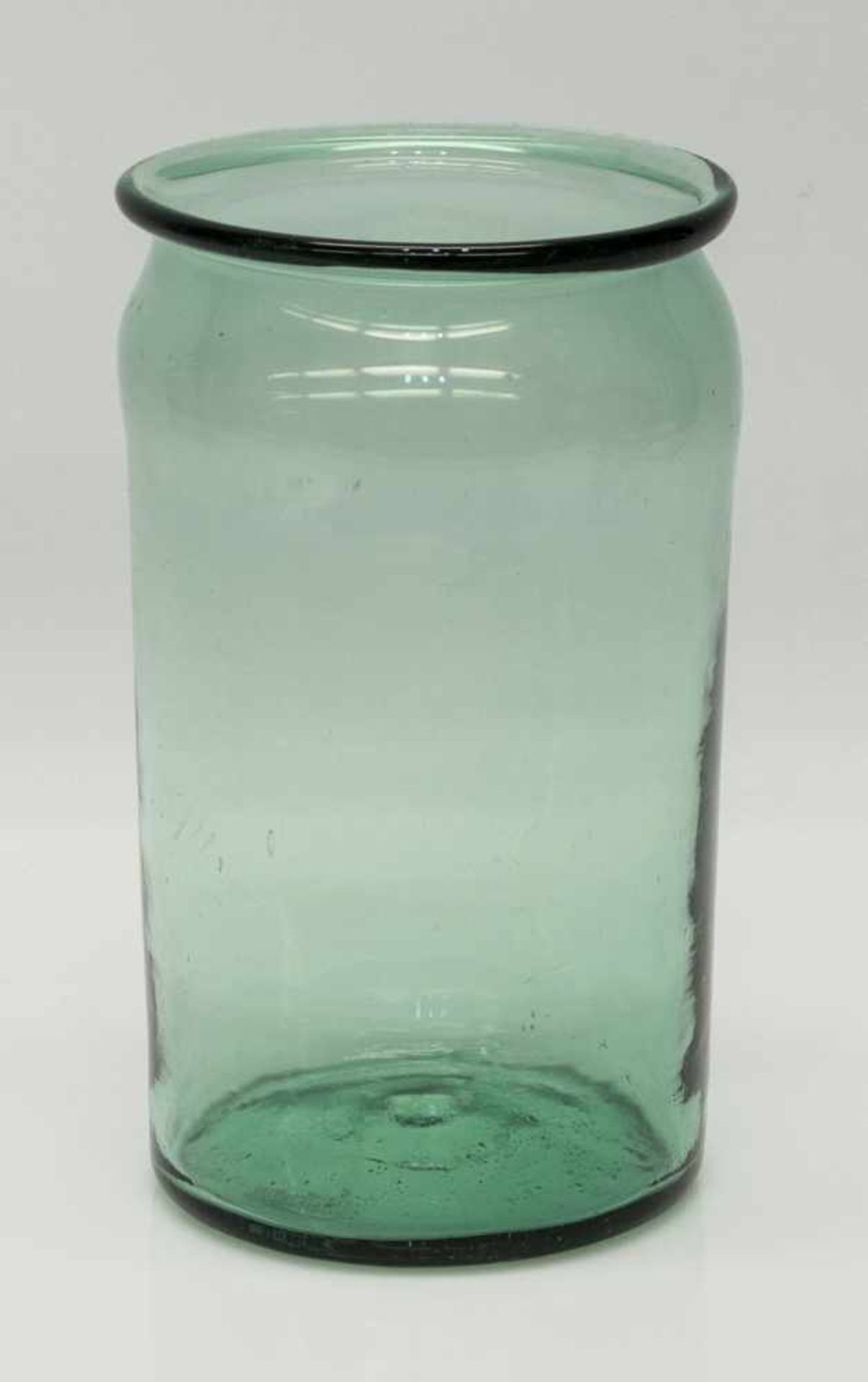 VorratsgefäßMecklenburger Waldglas 19. Jh., grün gefärbtes Klarglas, nach außen umgelegter