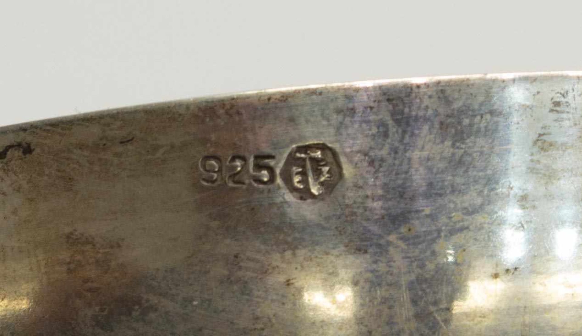 Konfektschale1930er/40er Jahre, 925er Silber, 157,6 g, getreppte Form mit angesetzten - Bild 2 aus 3