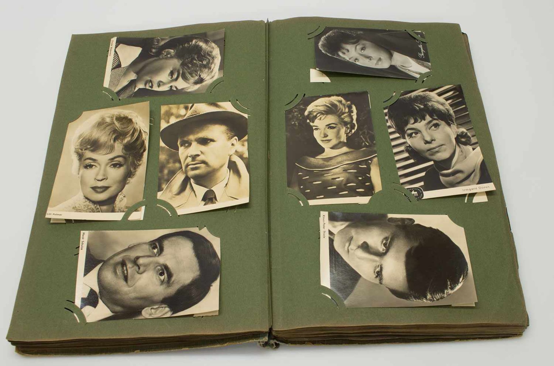 Künstlerkartenalbumüber 300 Künstlerkarten von Schauspielern, 1930er - 1960er Jahre, einige mit - Bild 3 aus 3
