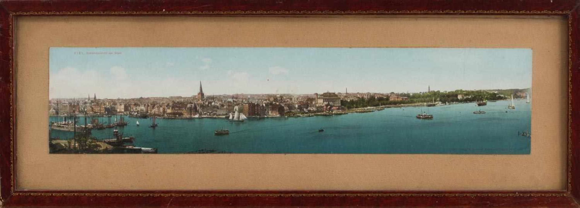 Unbekannter PhotographKiel - Gesamtansicht der StadtPanoramafoto um 1910, 9 x 41 cm, gerahmt