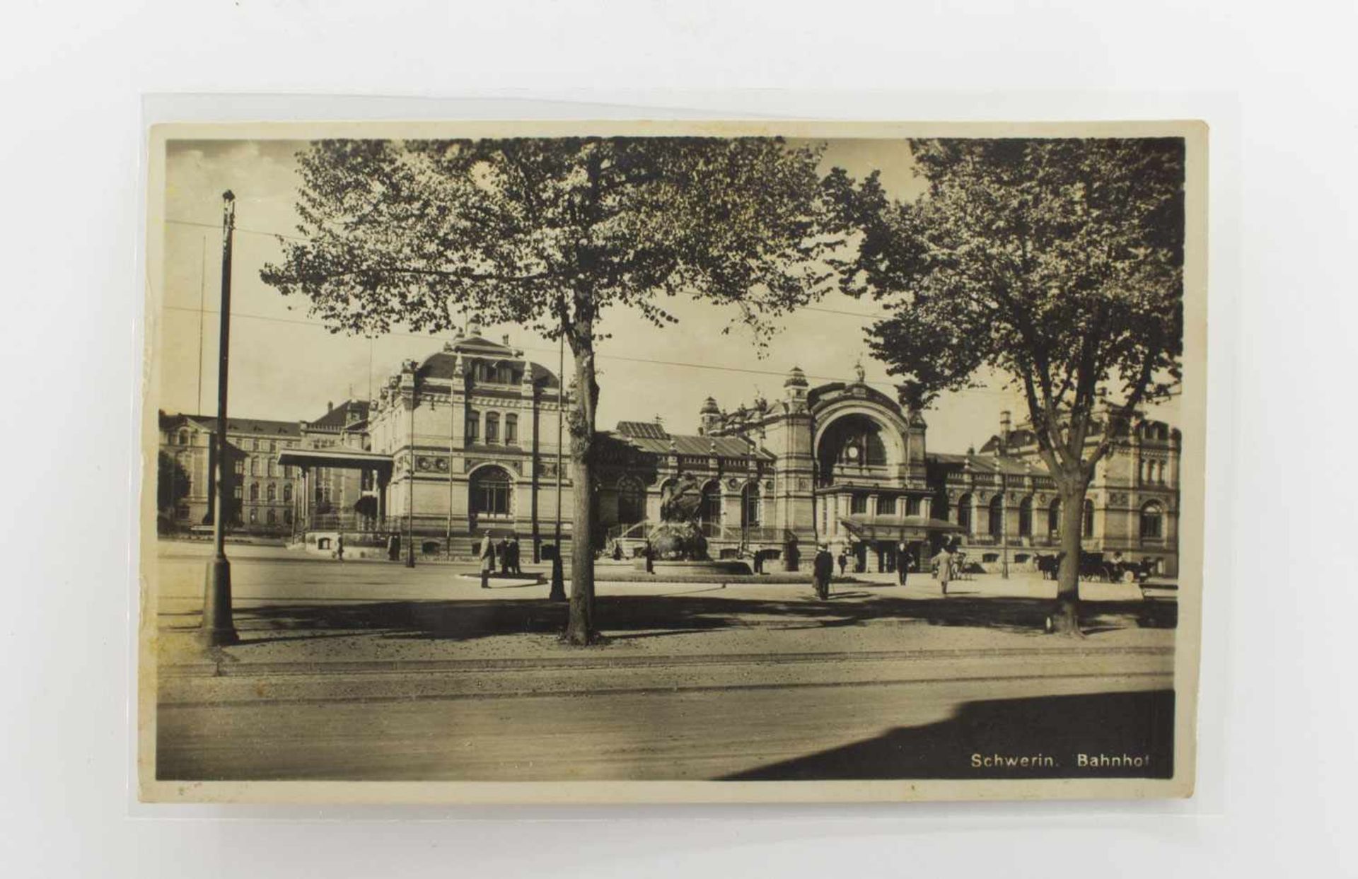 AnsichtskarteSchwerin/ Mecklenburg, Bahnhof um 1930