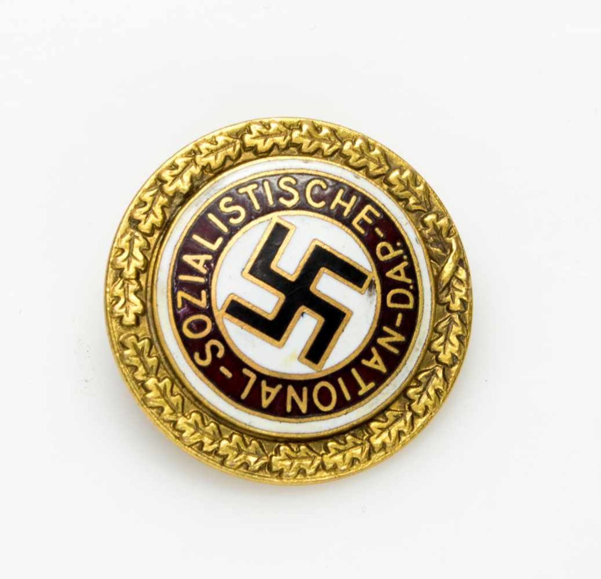 Goldenes Ehrenzeichender NSDAP, Faksimilie AH u. Datum 30.01.39 (233 Stück verliehen), an