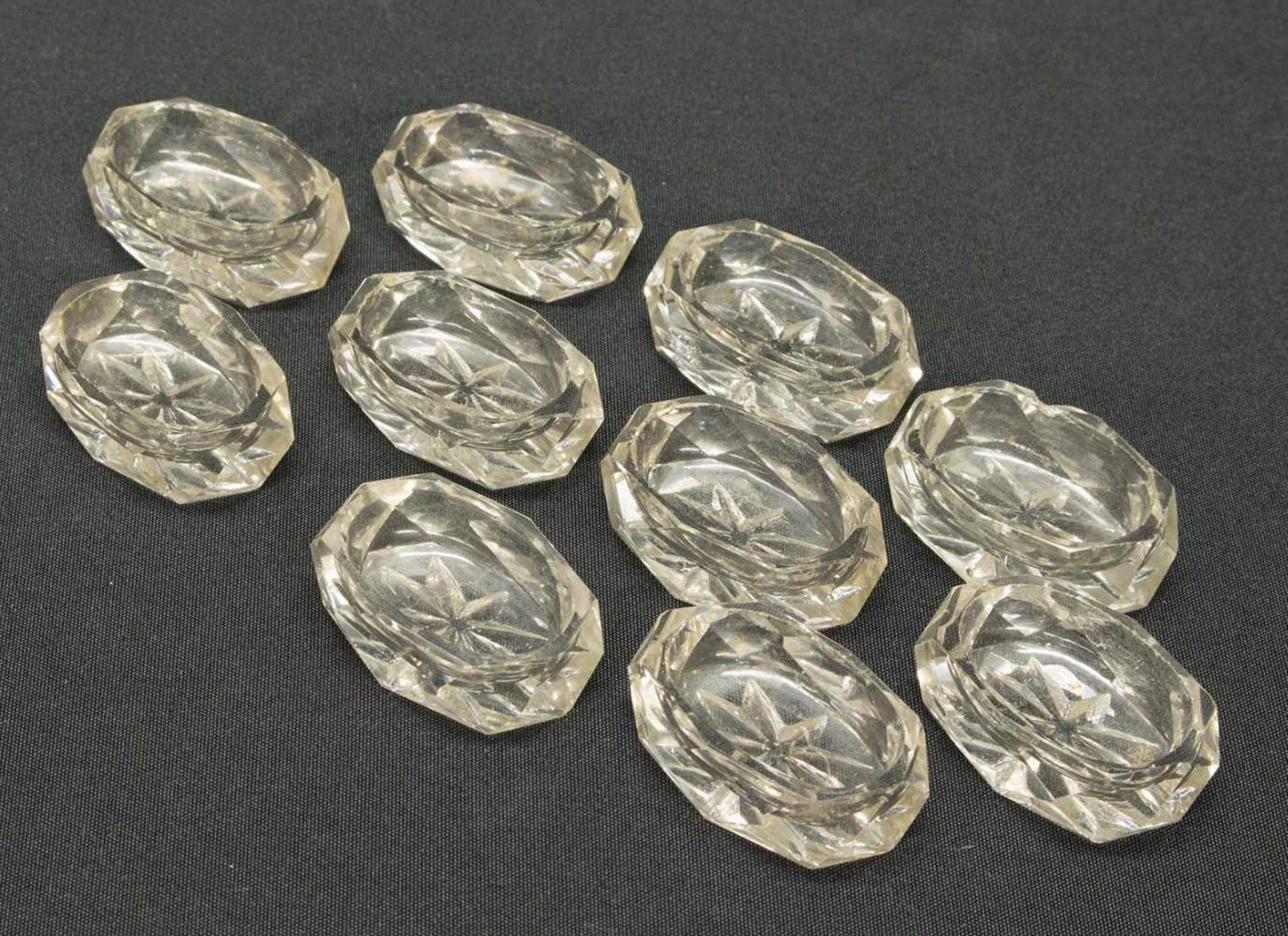 10 GewürznäpfeKristallglas, geschliffen, 4 x 2,8 cm
