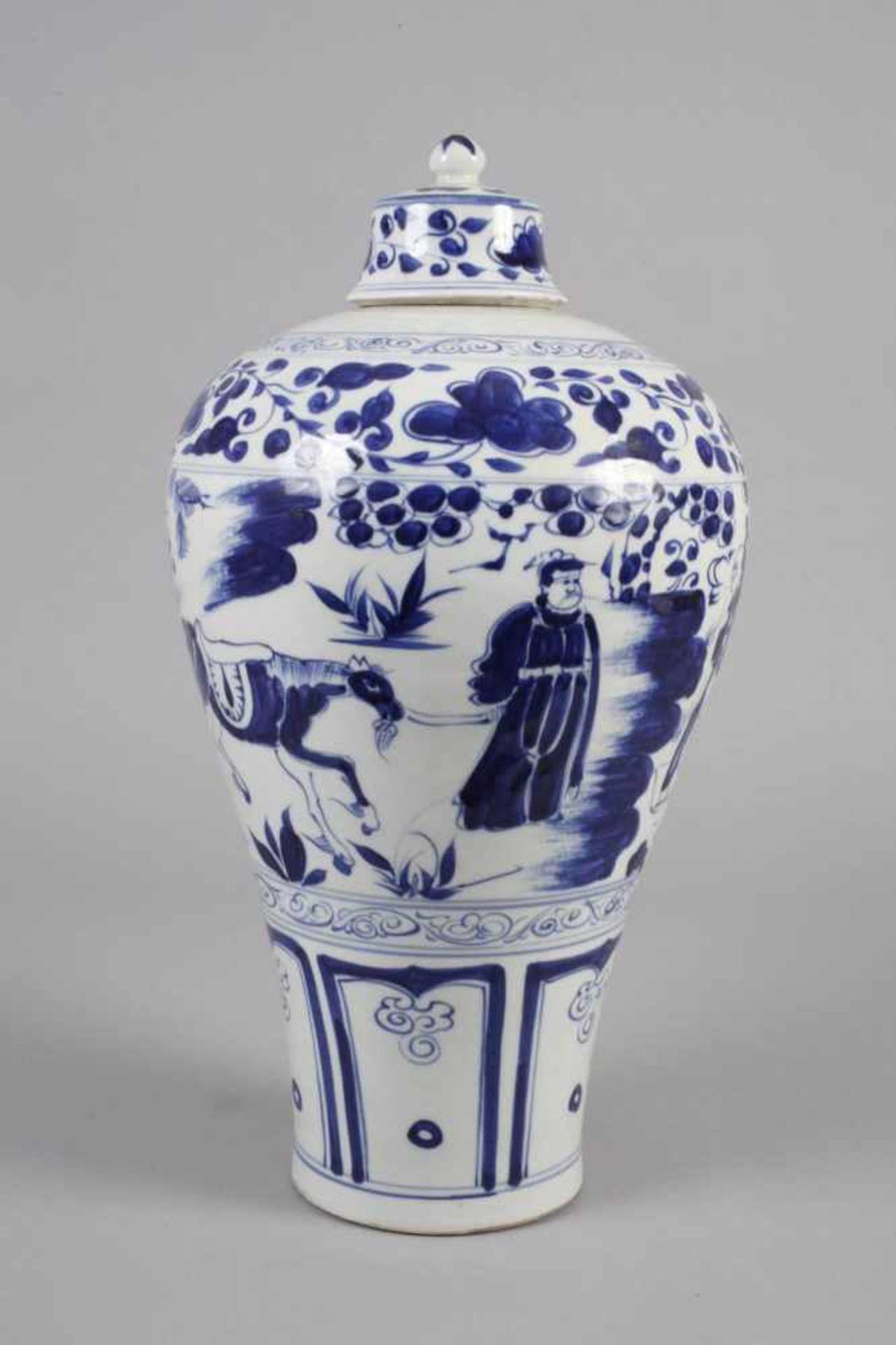 Vase China19. Jh., ungemarkt, weiß glasiertes Porzellan in kobaltblauer Unterglasurbemalung, - Image 2 of 6