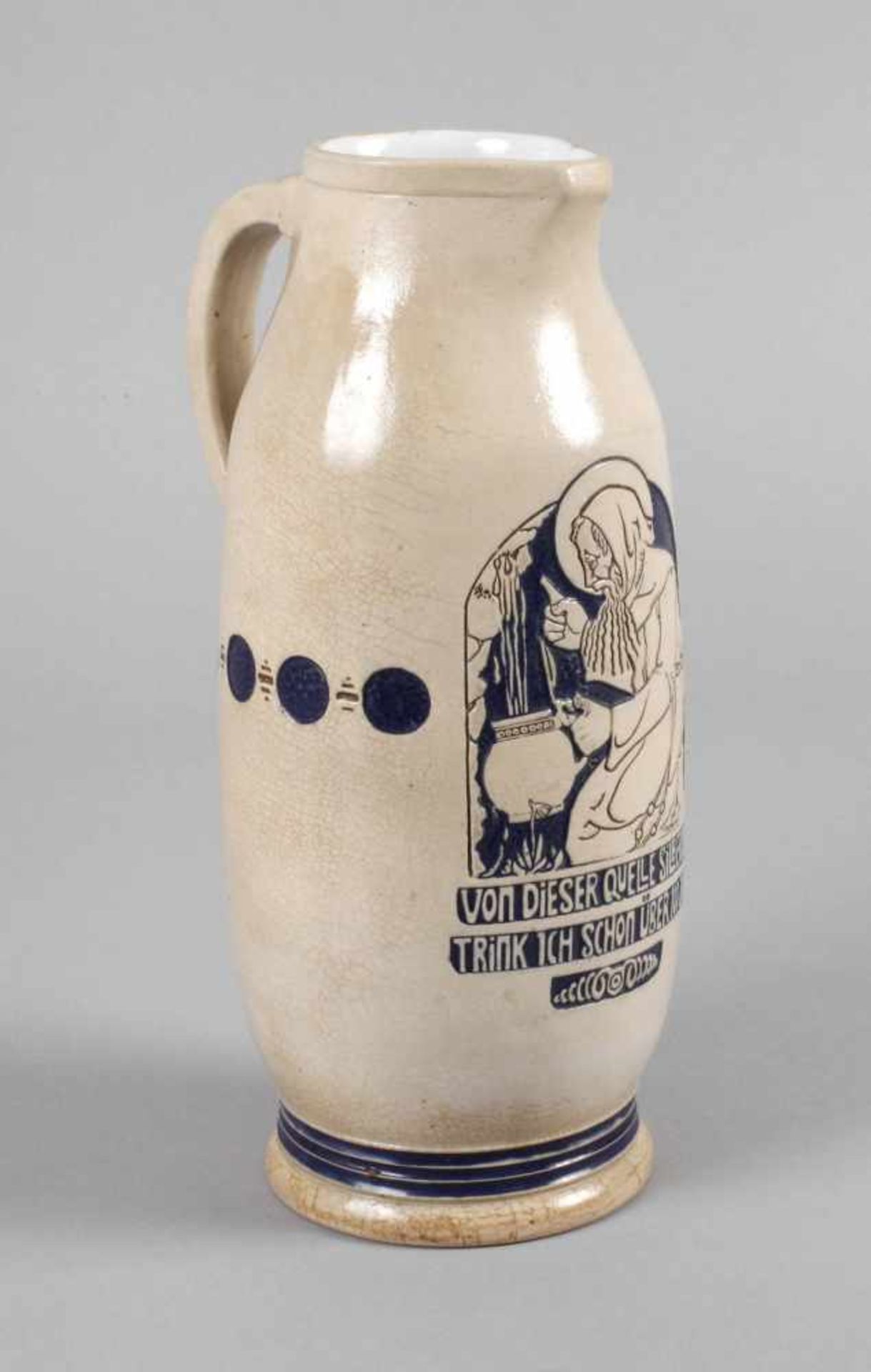 Wasserkrug Jugendstilum 1910, ungemarkt, Modellnummer 745, graues Steinzeug salzglasiert, Bemalung