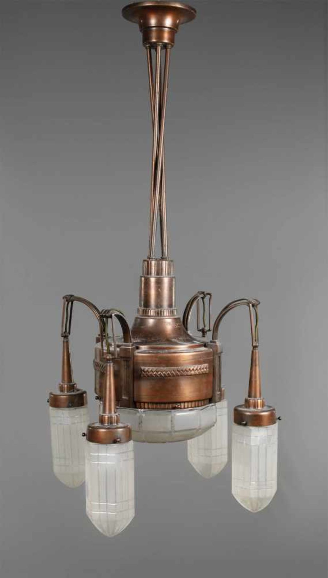 Deckenlampe Jugendstilum 1910, Bronze teils massiv bzw. ornamental getrieben, ringförmiges Gehäuse