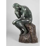 Große Bronzefigur "Der Denker"nach Auguste Rodins Hauptwerk von 1880-1882, posthumer Nachguss, 2.