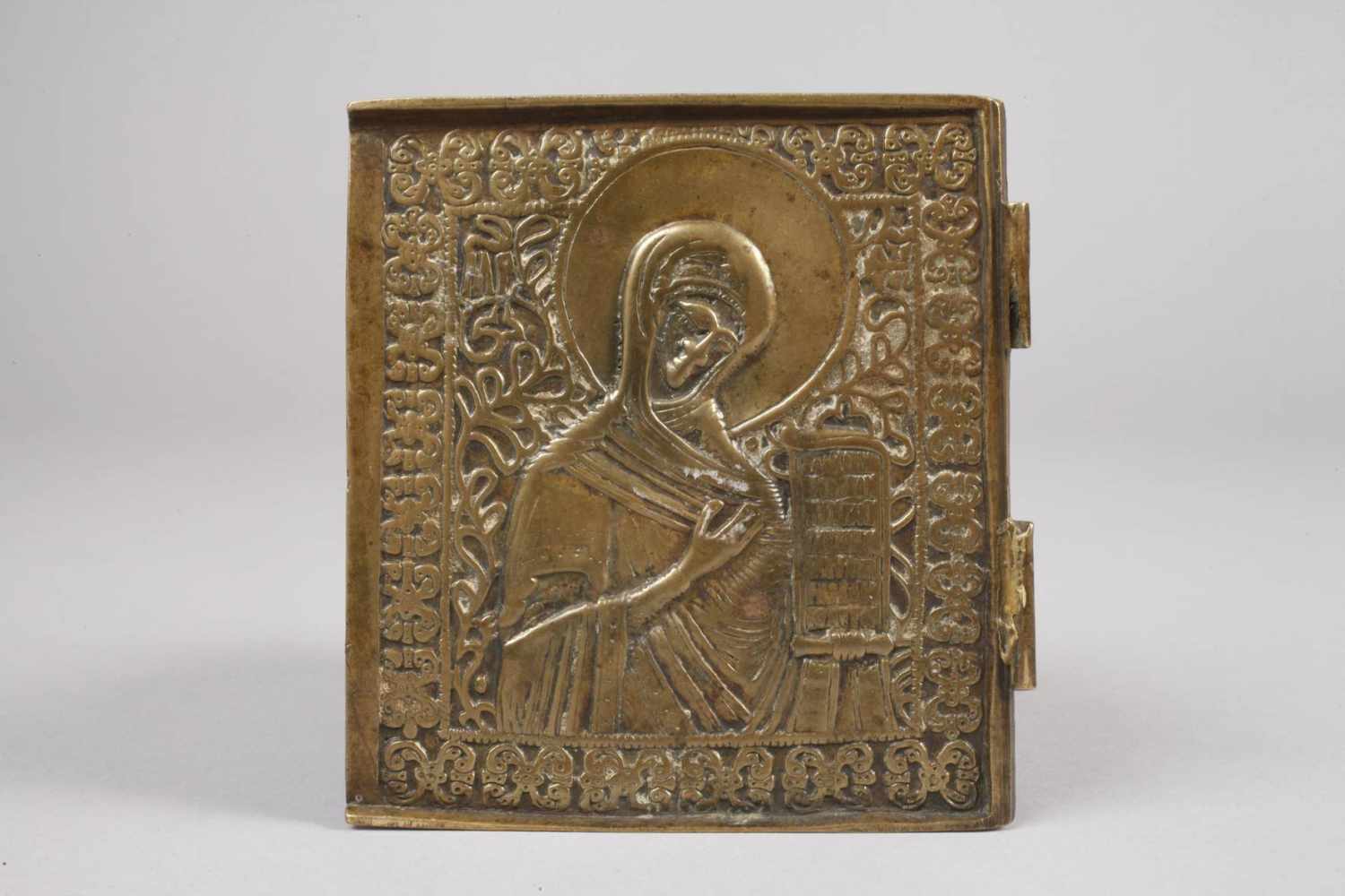 Drei Reiseikonen20. Jh., Bronze, teils brüniert, kirchenslawisch bezeichnet, dabei Kruzifix sowie - Image 4 of 7