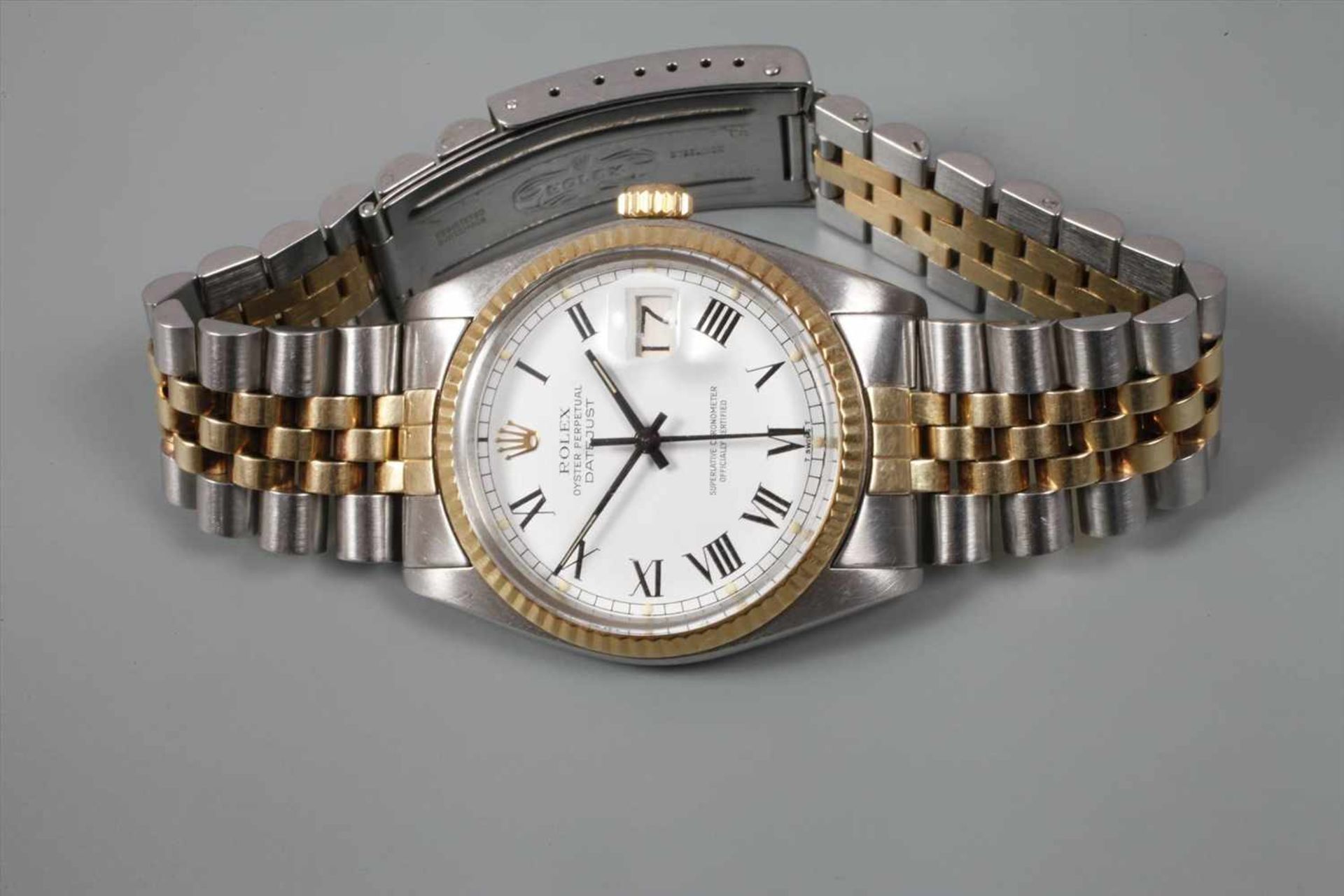 Herrenarmbanduhr RolexOyster Perpetual DATEJUST, 1970er Jahre, Gehäuse in Stahl und Gold, goldene - Bild 4 aus 4