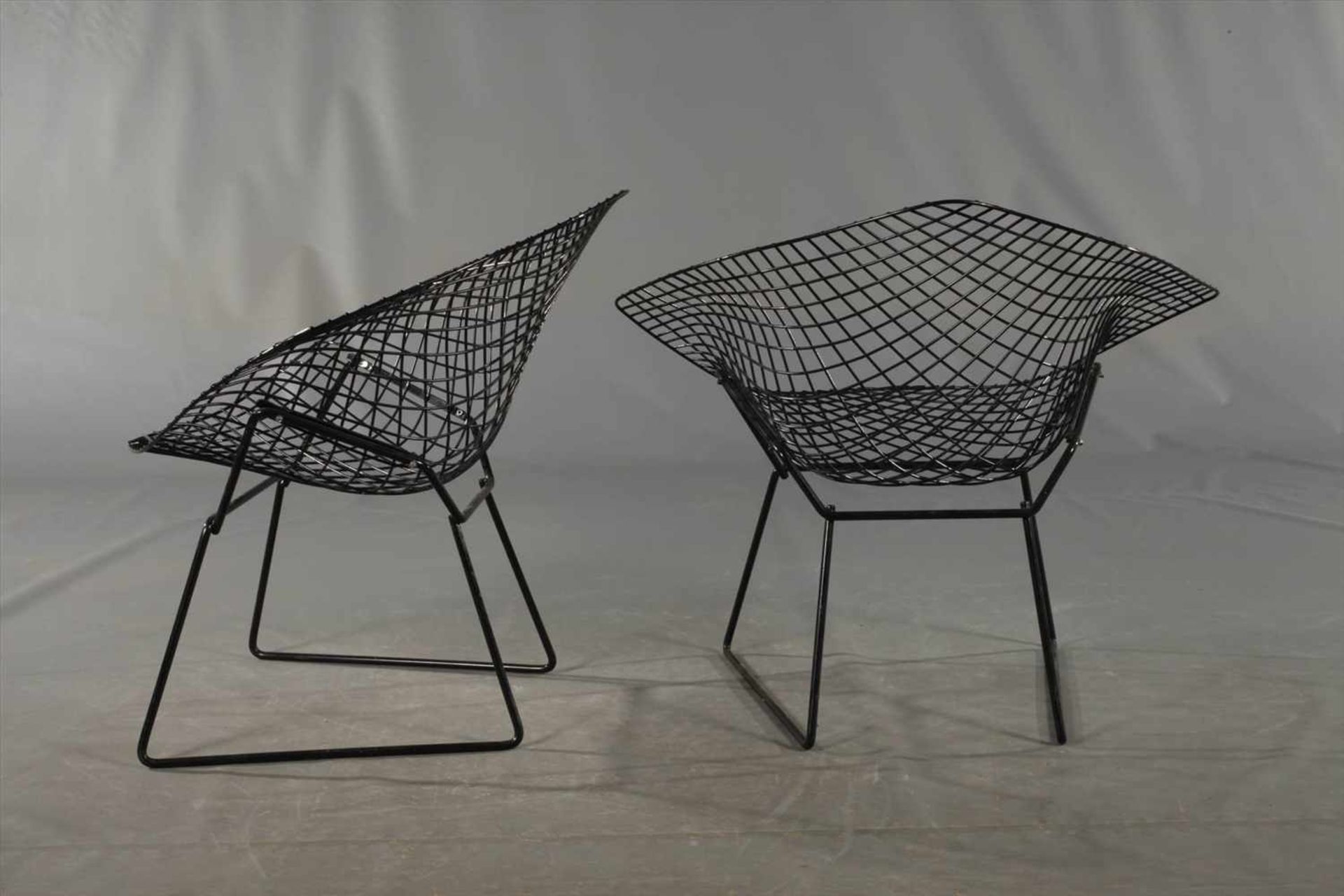 Sechs Diamond ChairsEntwurf Harry Bertoia 1950/52, Ausführung wohl 1990er Jahre, schwarz - Bild 4 aus 4