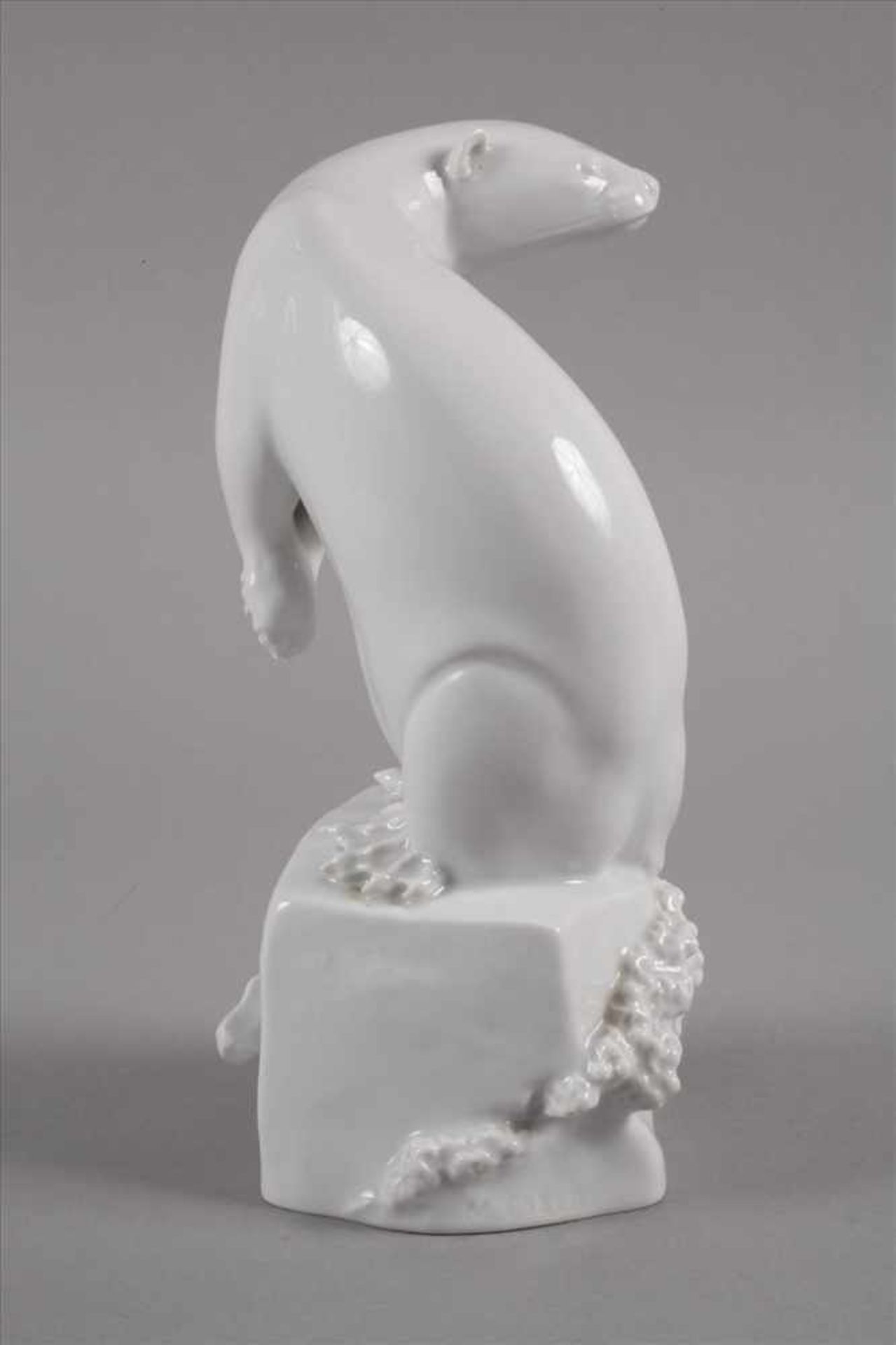 Meissen "Fischotter"Entwurf Max Esser 1931, signiert, blaue Schwertermarke, 1. Wahl, Weißstempel, - Bild 3 aus 5