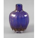 Murano Vase Goldflimmer2. Hälfte 20. Jh., ungemarkt, massives farbloses Glas im Rippenmodel