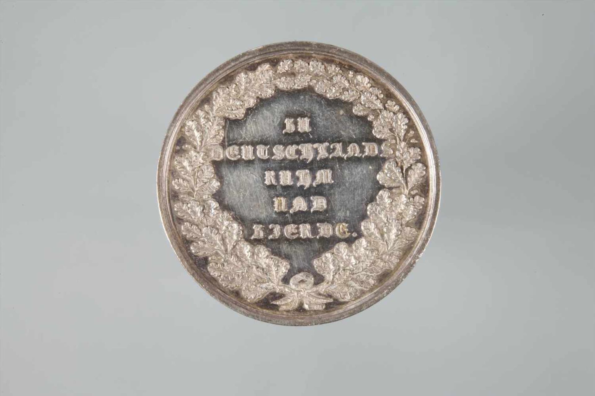 Medaille Walhalla1842, I. I. Neuss dir., "Zu Deutschlands Ruhm und Zierde", Silber, fast vz mit - Bild 2 aus 3