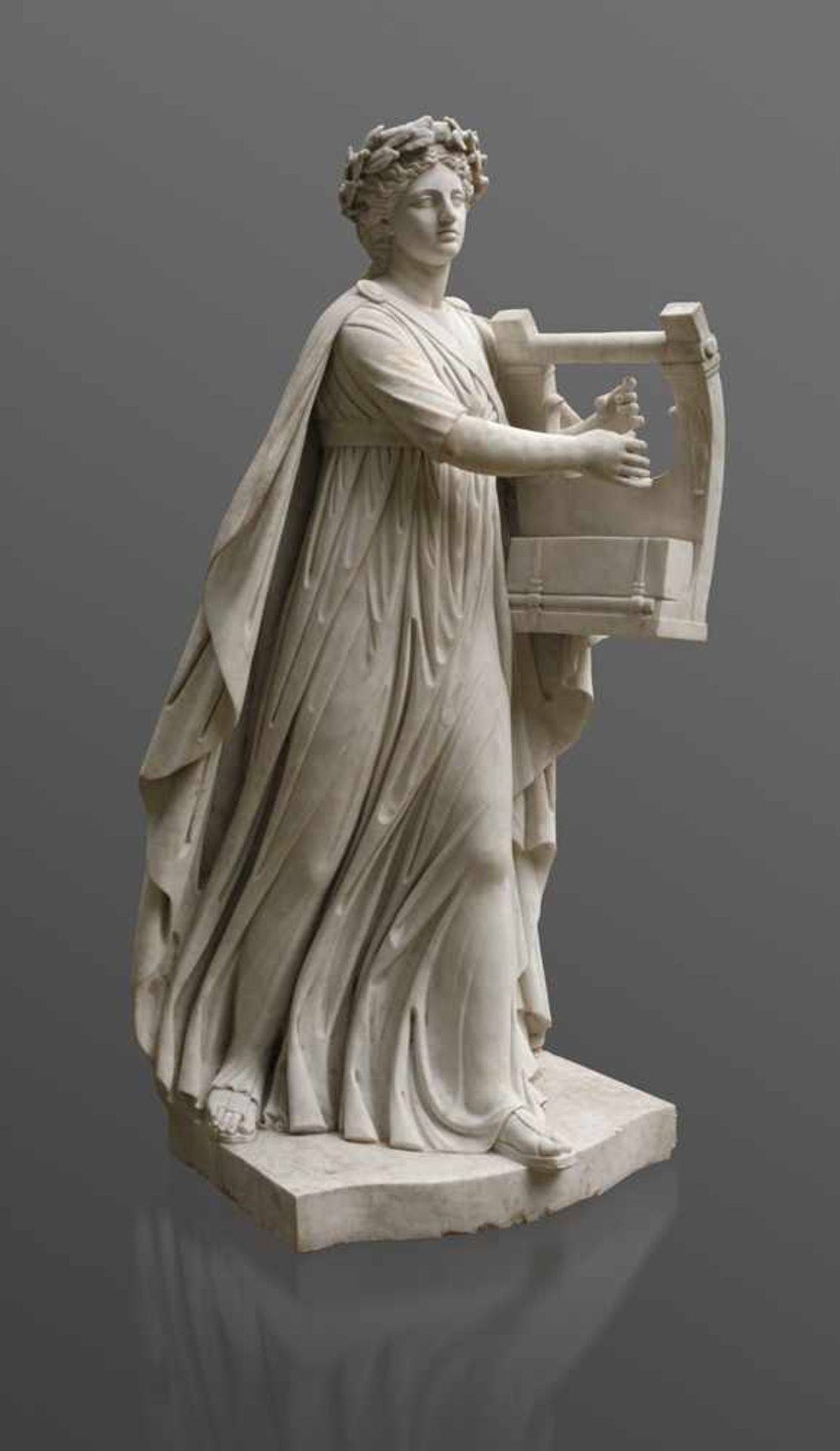 Antonio Frilli, lebensgroße Statue Apolloum 1900, aus weißem Carrara-Marmor gehauen, auf dem