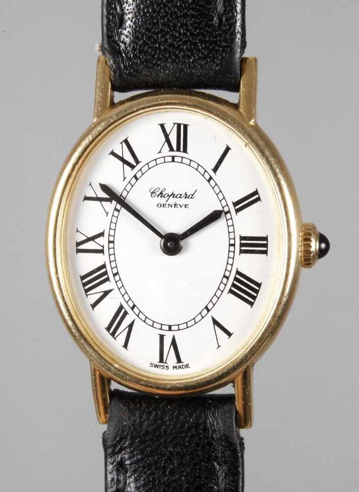 Chopard Damenarmbanduhr GoldEnde 20. Jh., Gelbgold geprüft 750/1000, ovales Gehäuse, Ziffernblatt